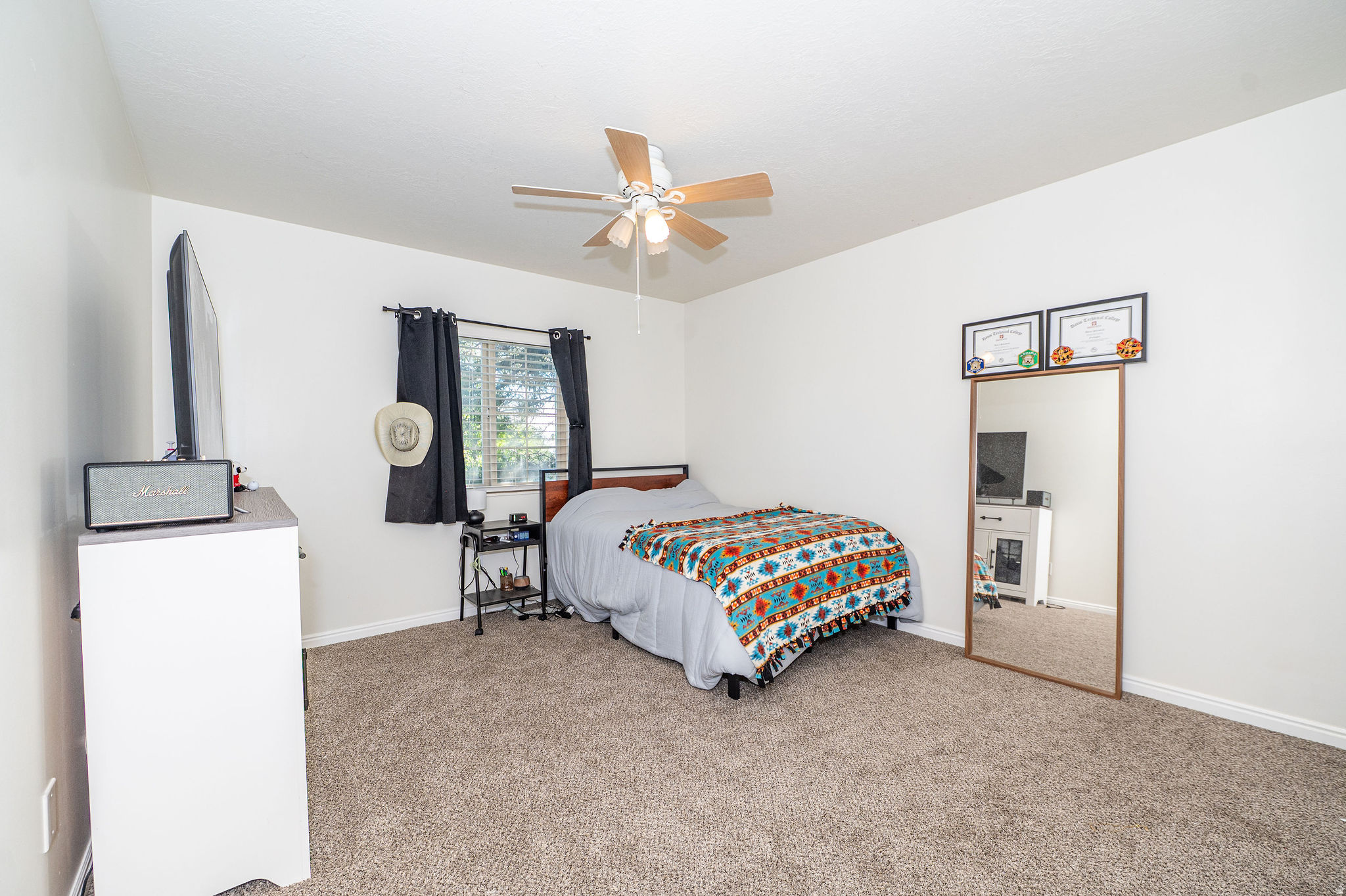 LAKEVIEW HEIGHTS - Residential