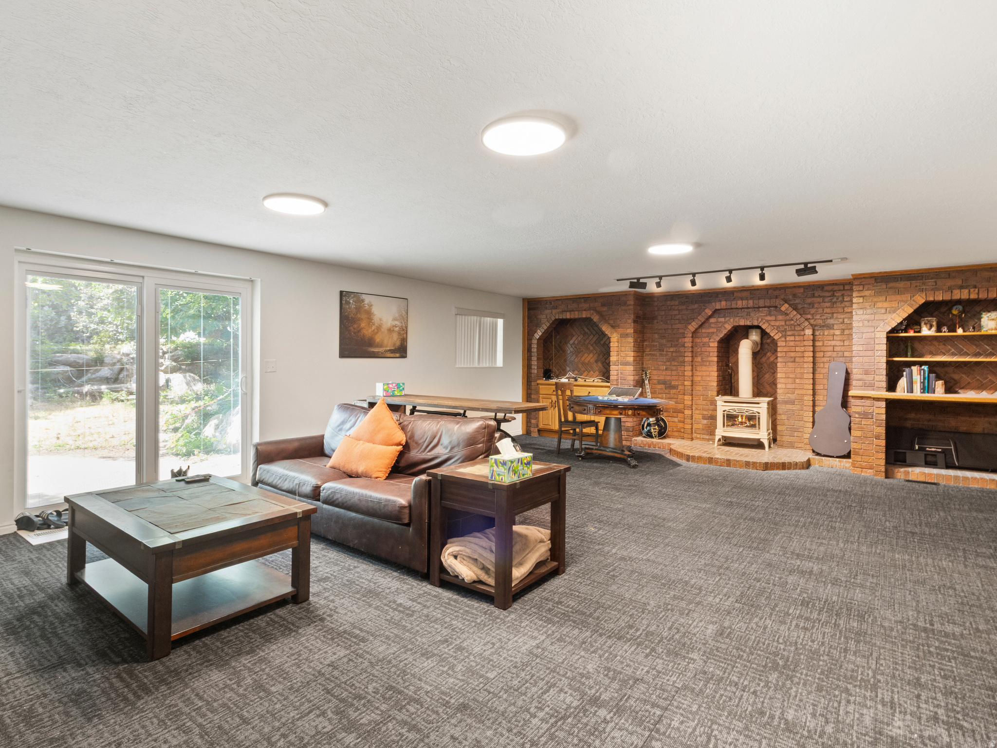 LAKEVIEW HEIGHTS - Residential
