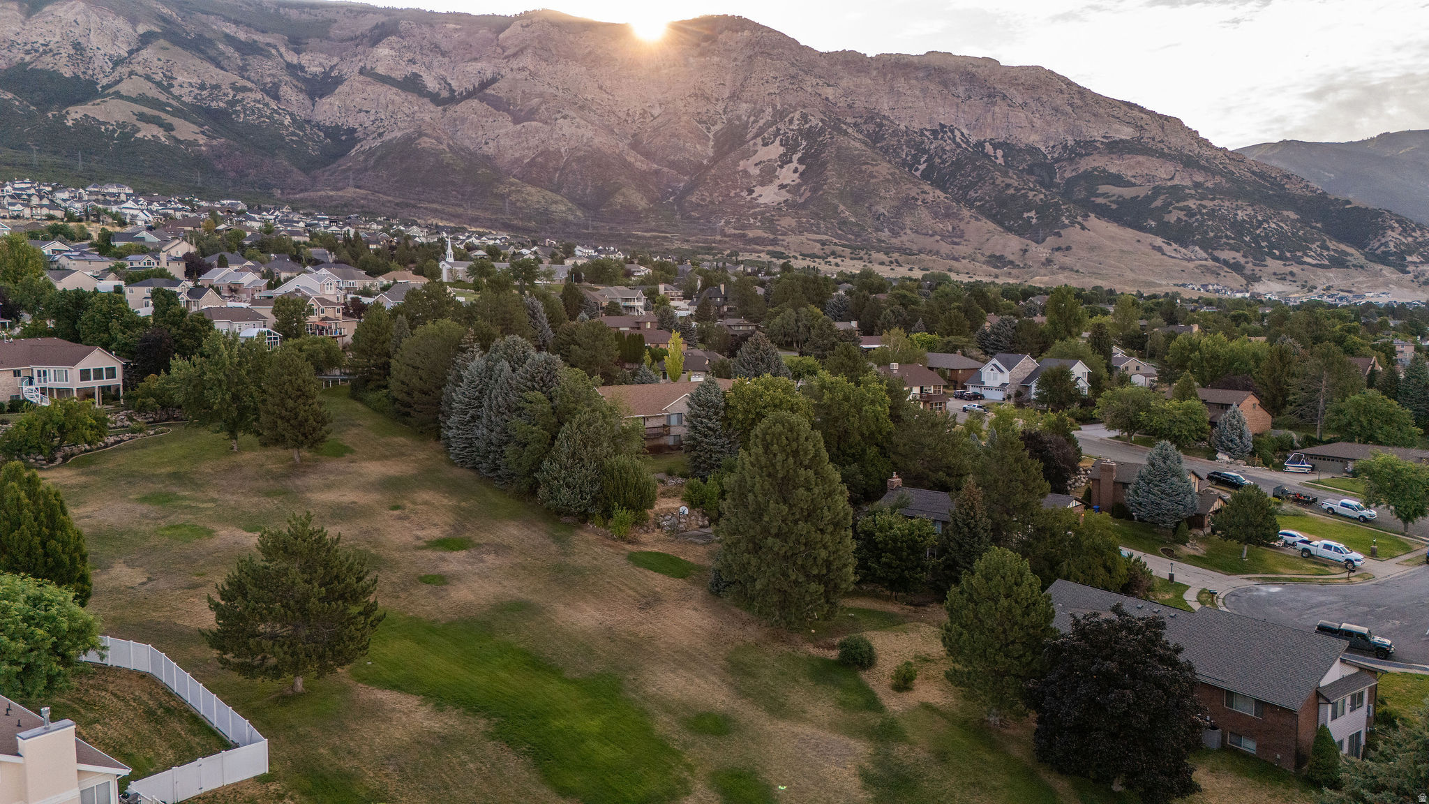 LAKEVIEW HEIGHTS - Residential