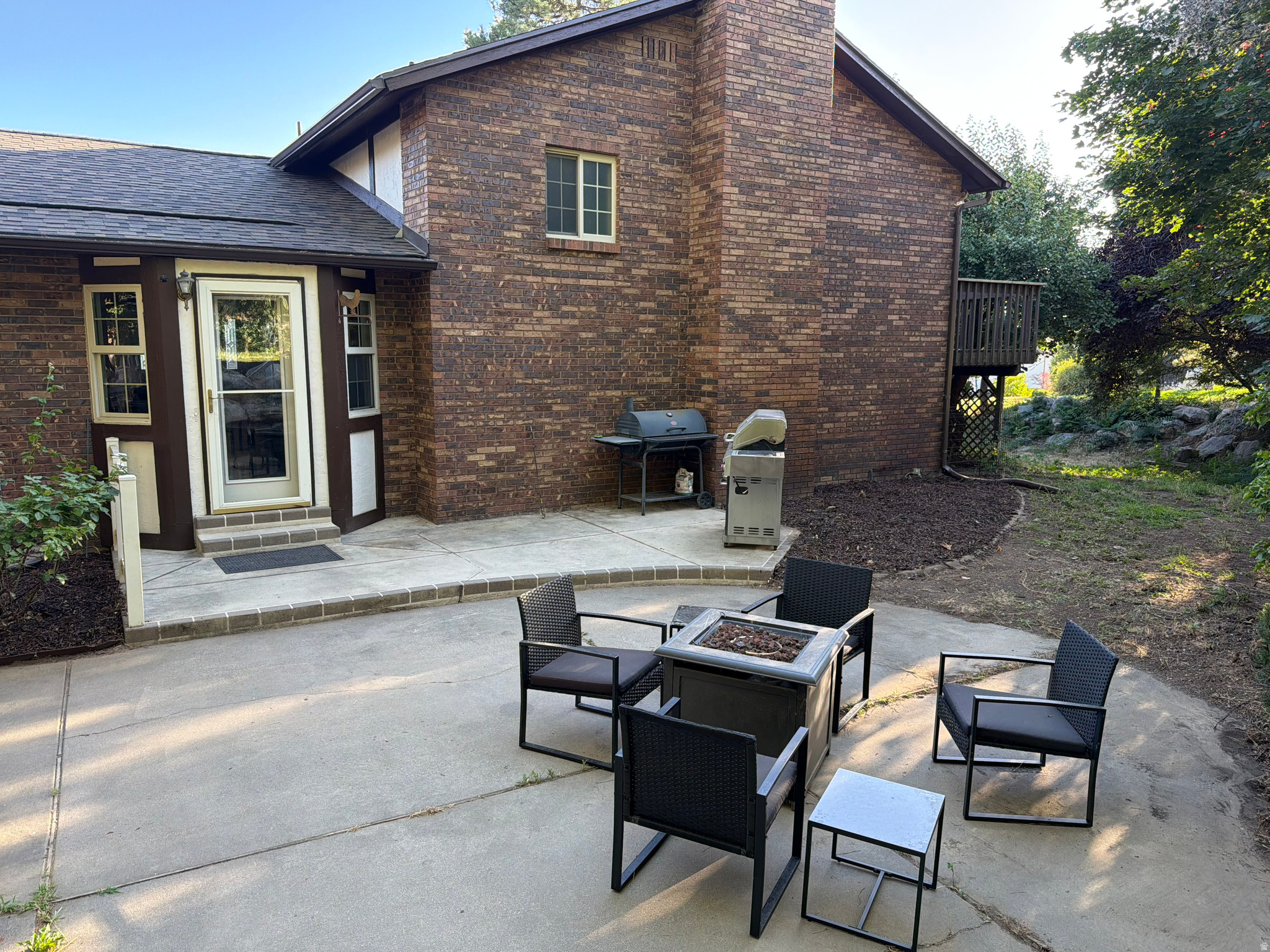 LAKEVIEW HEIGHTS - Residential