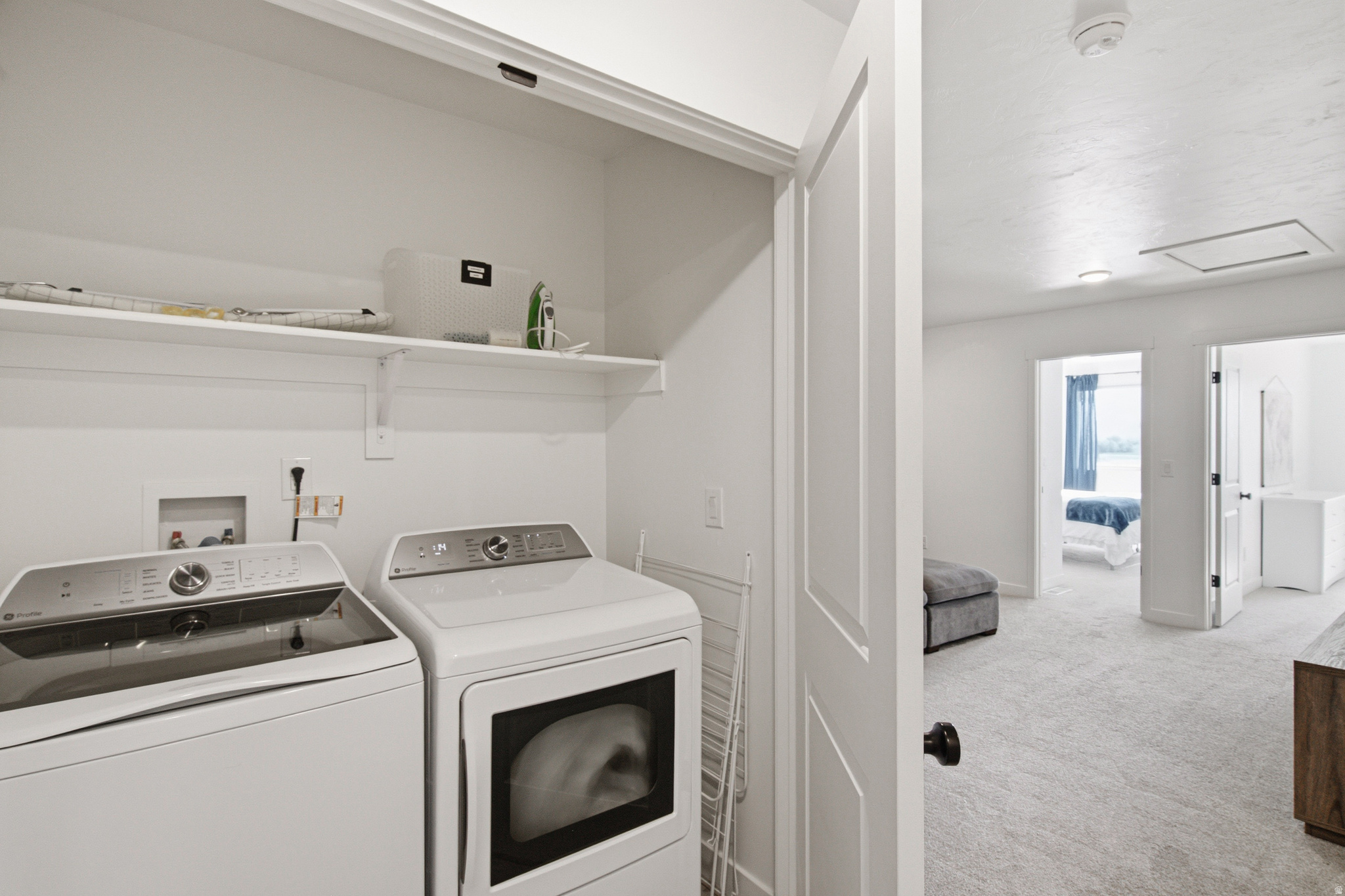 LAKESHORE LANDING - Residential