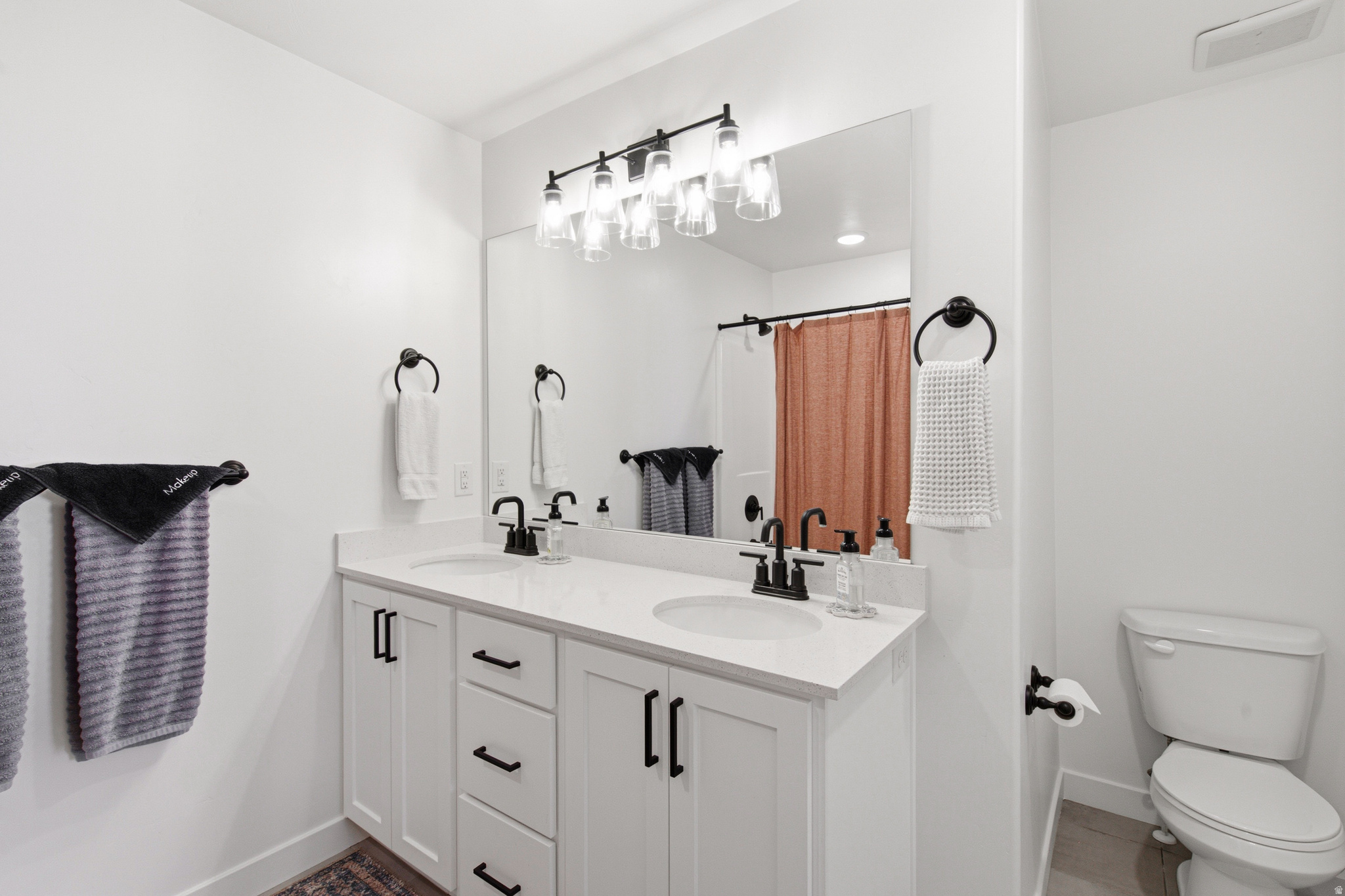 LAKESHORE LANDING - Residential