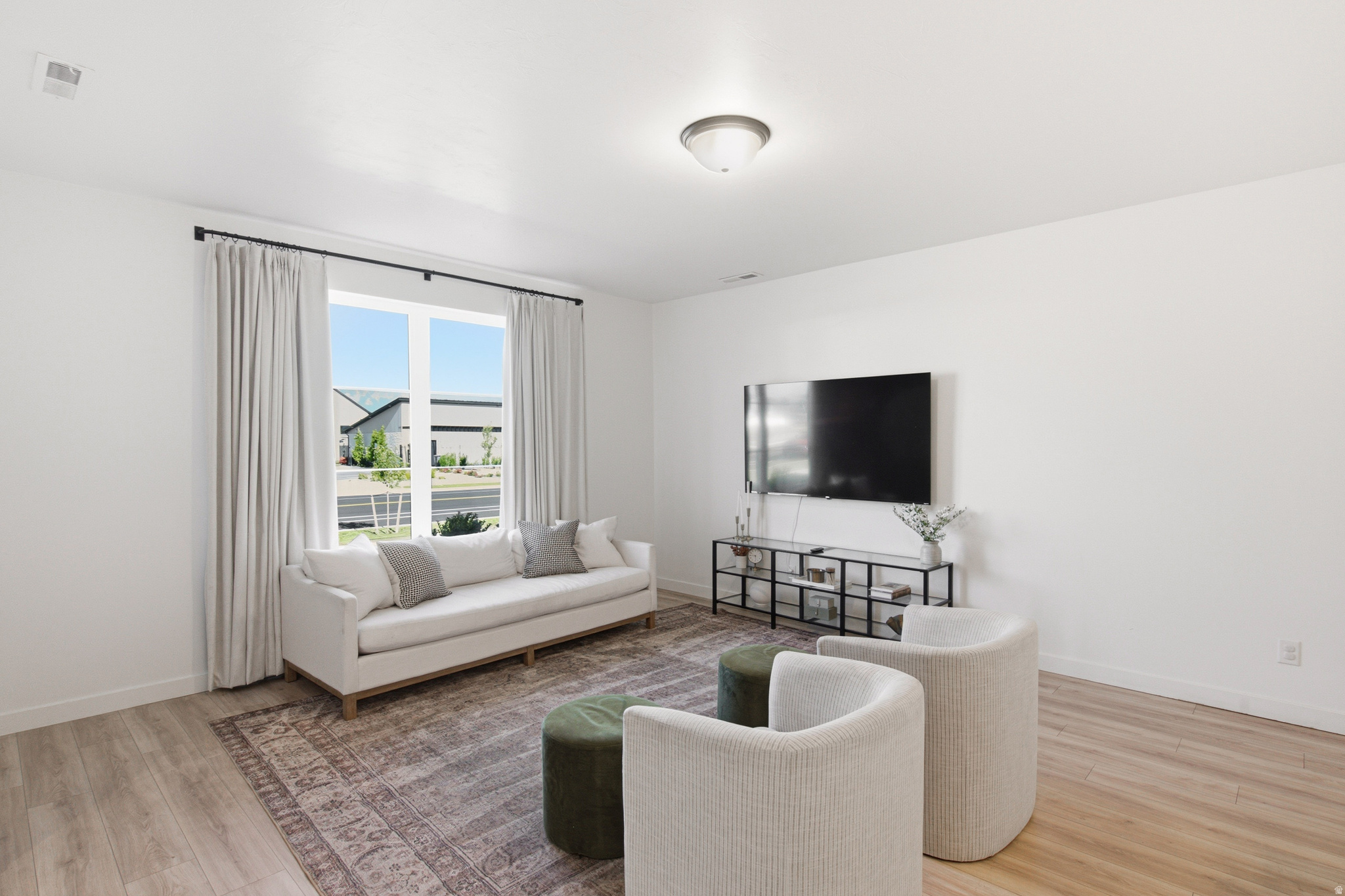 LAKESHORE LANDING - Residential