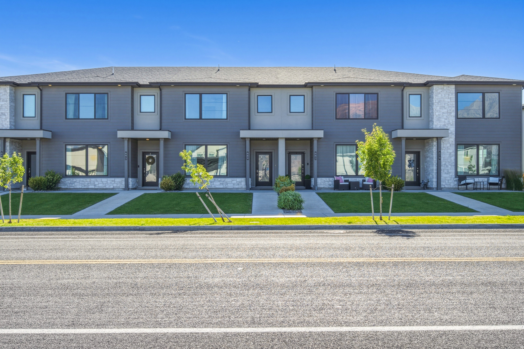 LAKESHORE LANDING - Residential