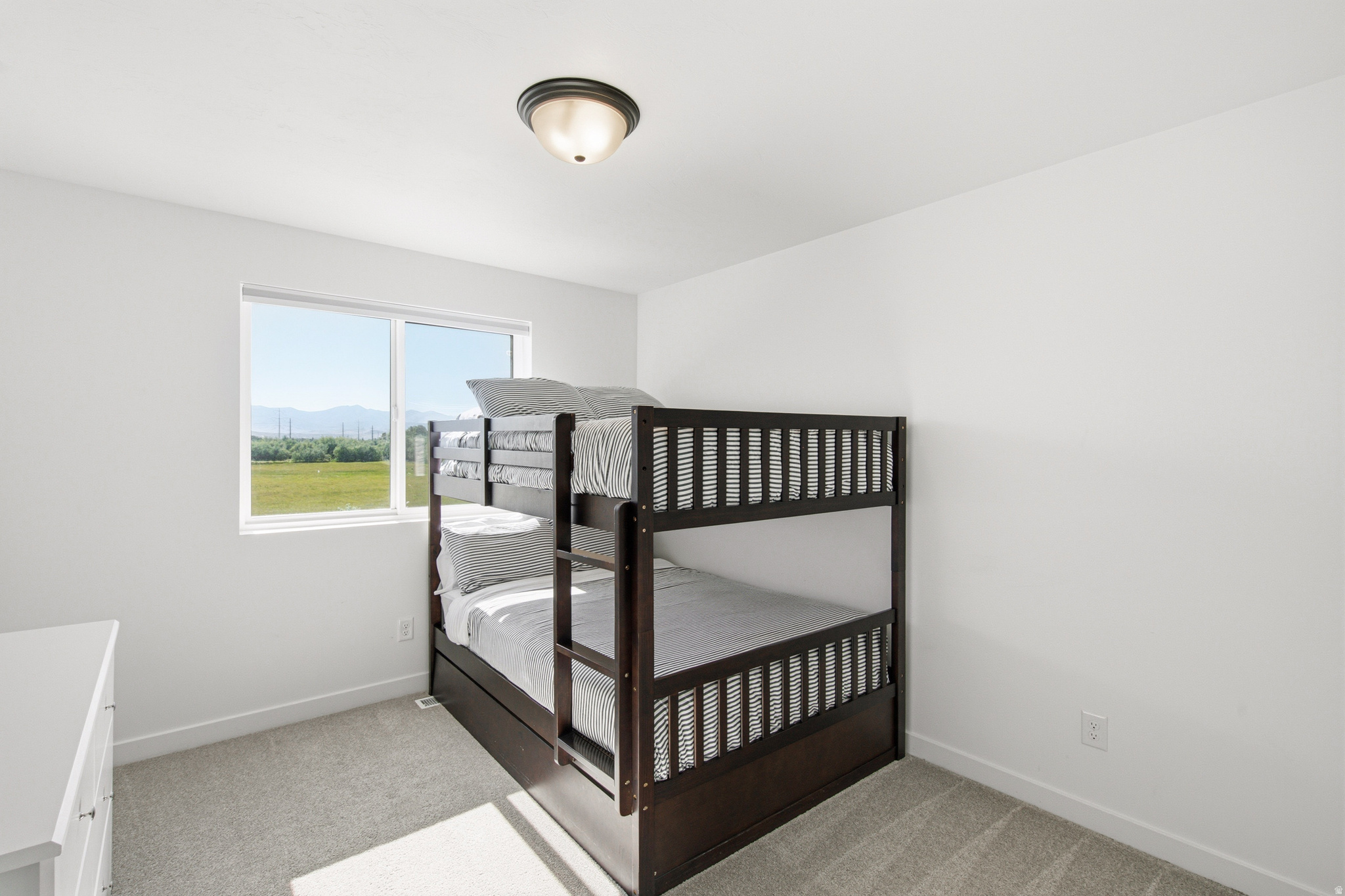 LAKESHORE LANDING - Residential