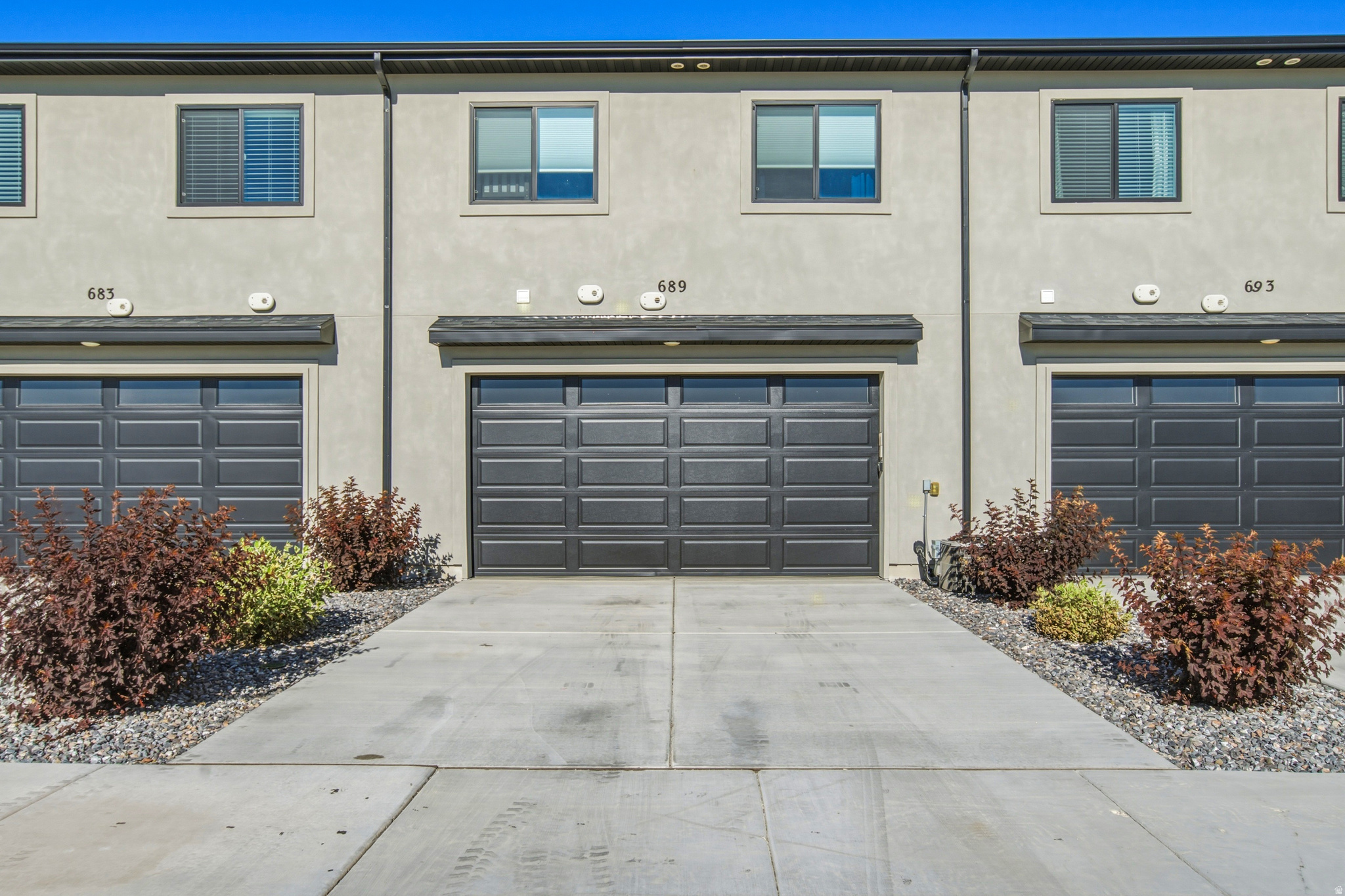 LAKESHORE LANDING - Residential