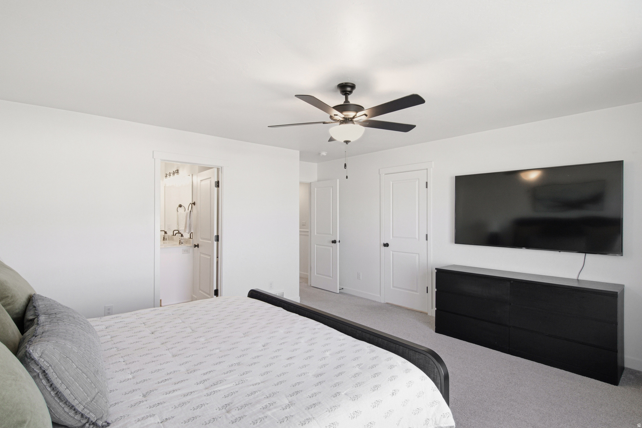 LAKESHORE LANDING - Residential