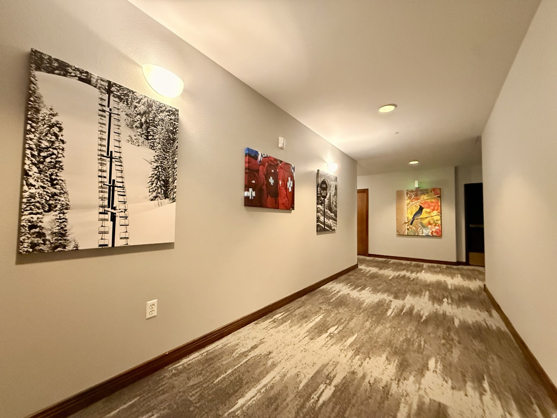 CREEKSIDE - Residential