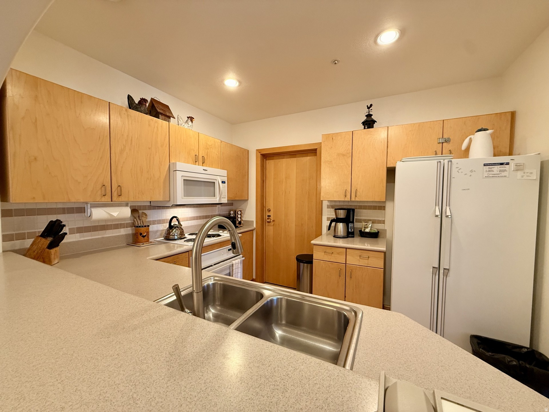 CREEKSIDE - Residential