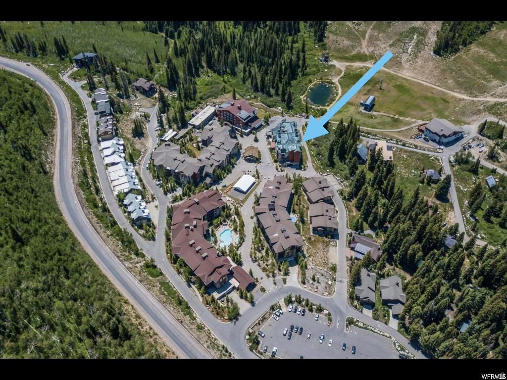 CREEKSIDE - Residential