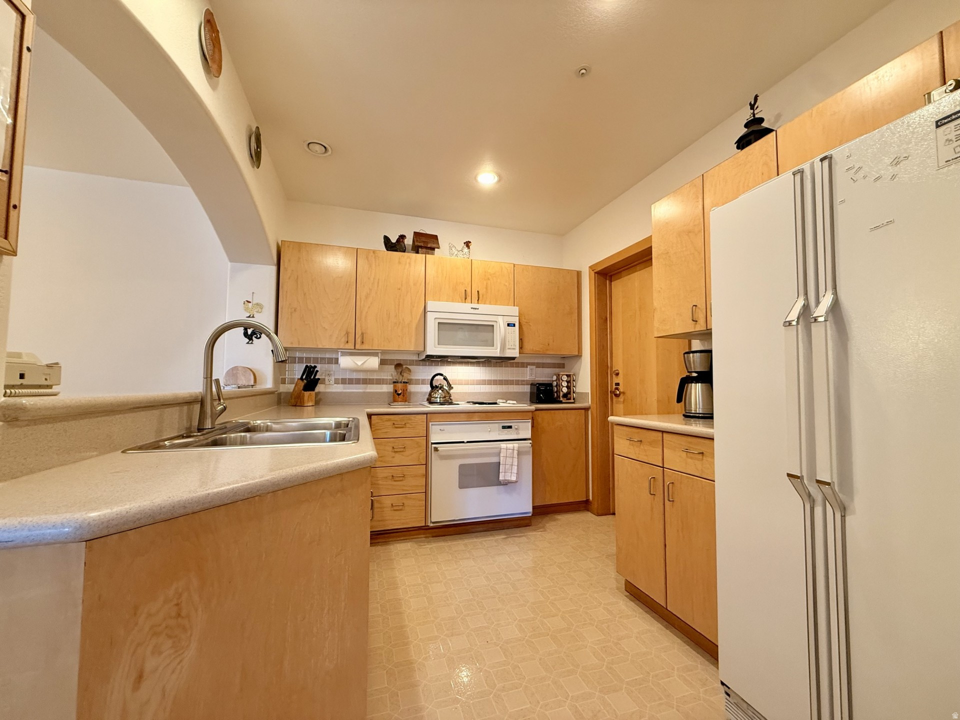 CREEKSIDE - Residential