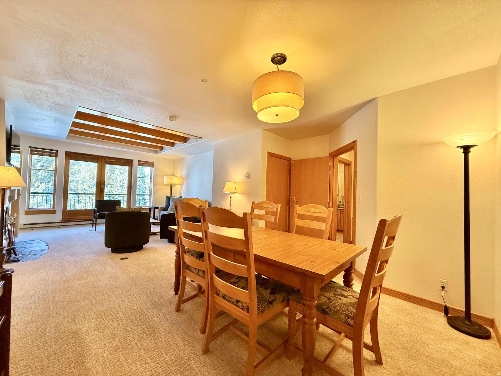 CREEKSIDE - Residential