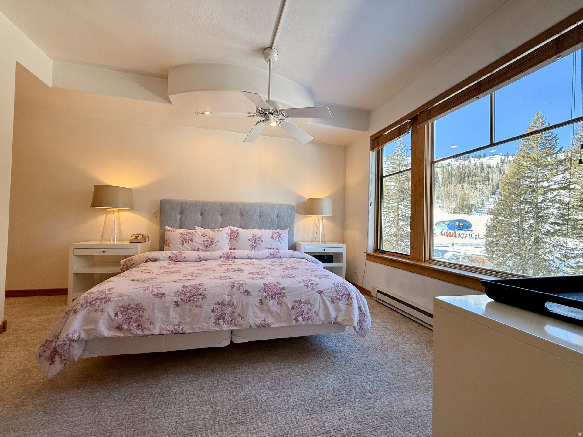 CREEKSIDE - Residential