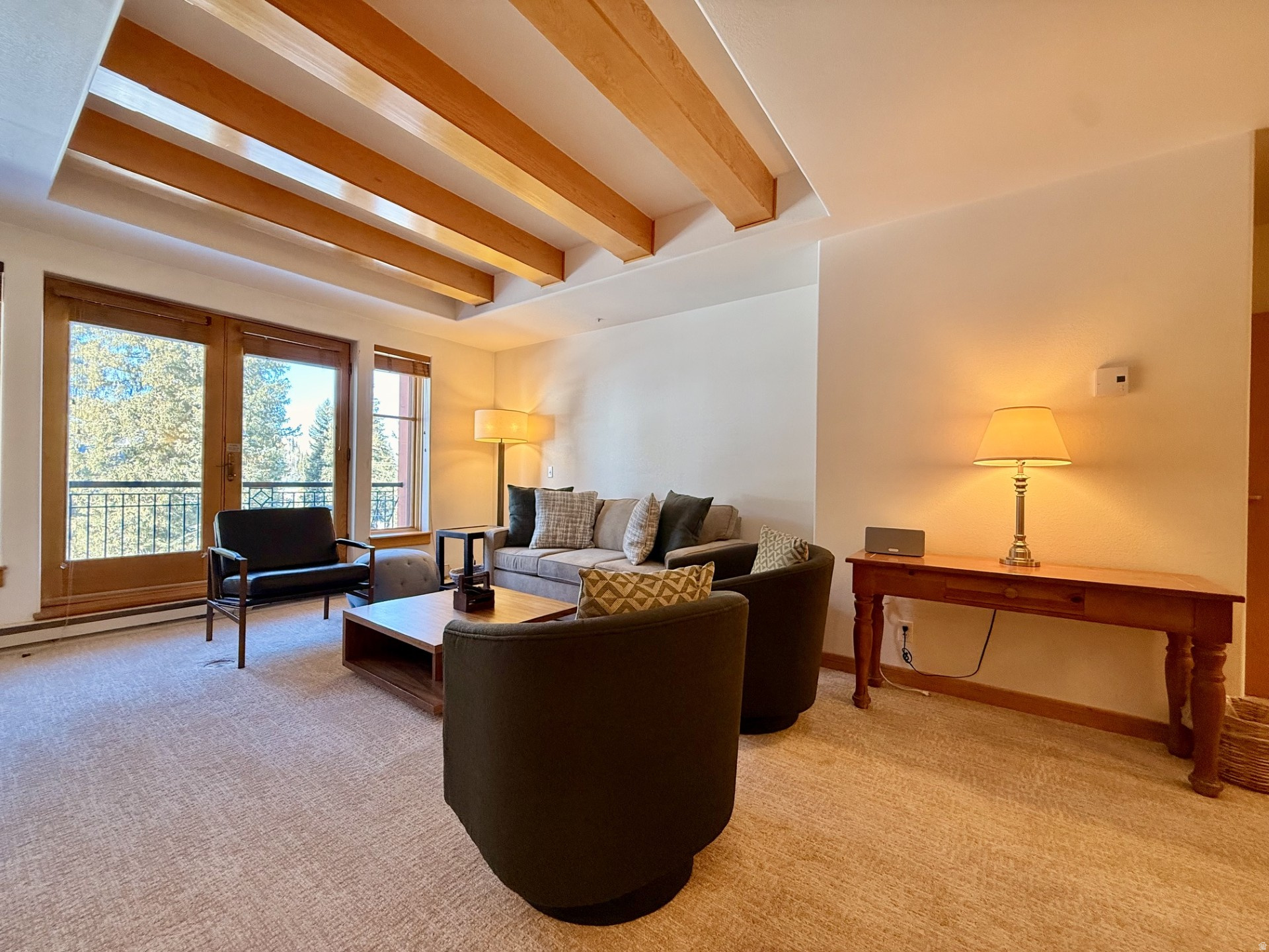 CREEKSIDE - Residential