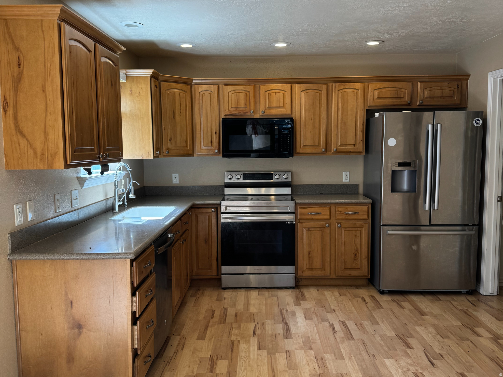 OLD MILL COUNTRY ESTATES - Residential