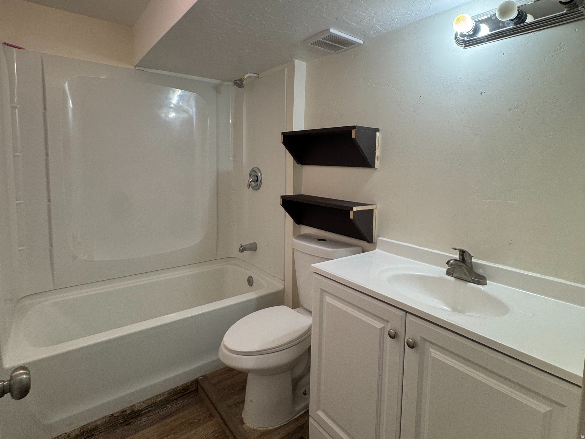 OLD MILL COUNTRY ESTATES - Residential