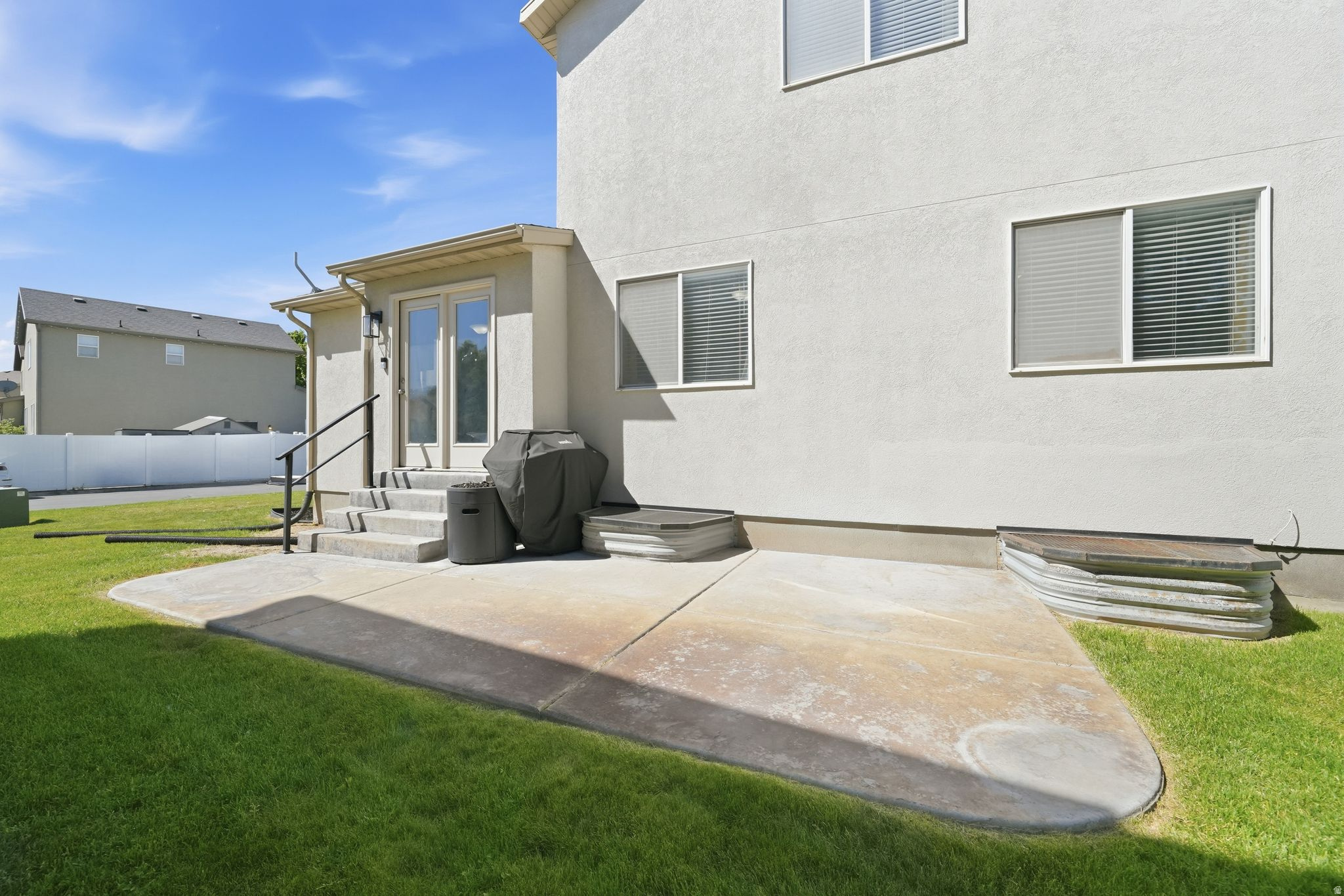 KAUFMAN AND BROAD AT PILGRIMS LANDING - Residential