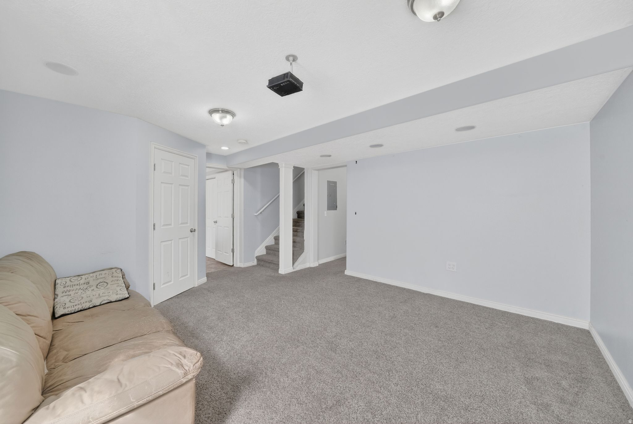 KAUFMAN AND BROAD AT PILGRIMS LANDING - Residential