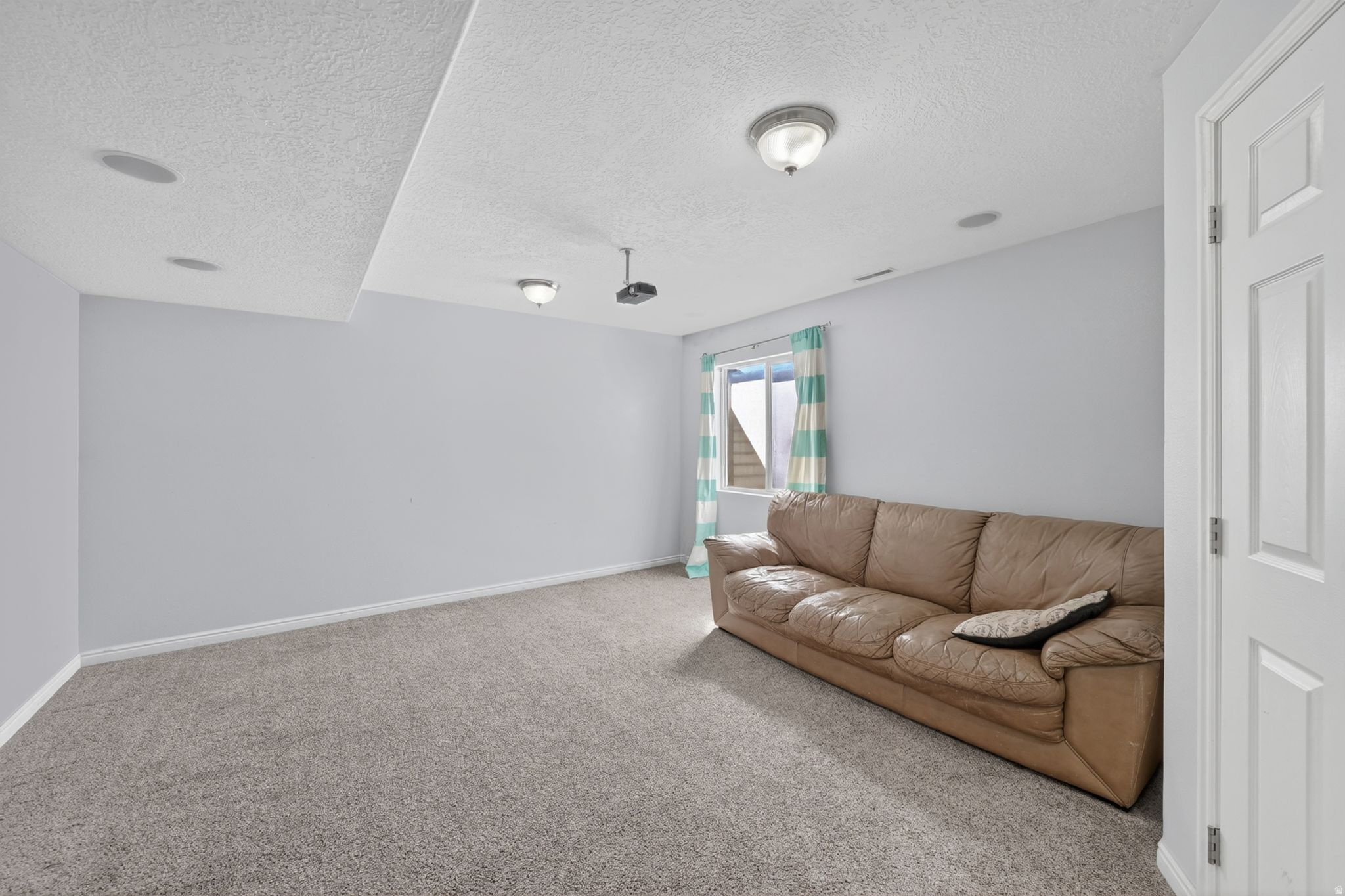 KAUFMAN AND BROAD AT PILGRIMS LANDING - Residential
