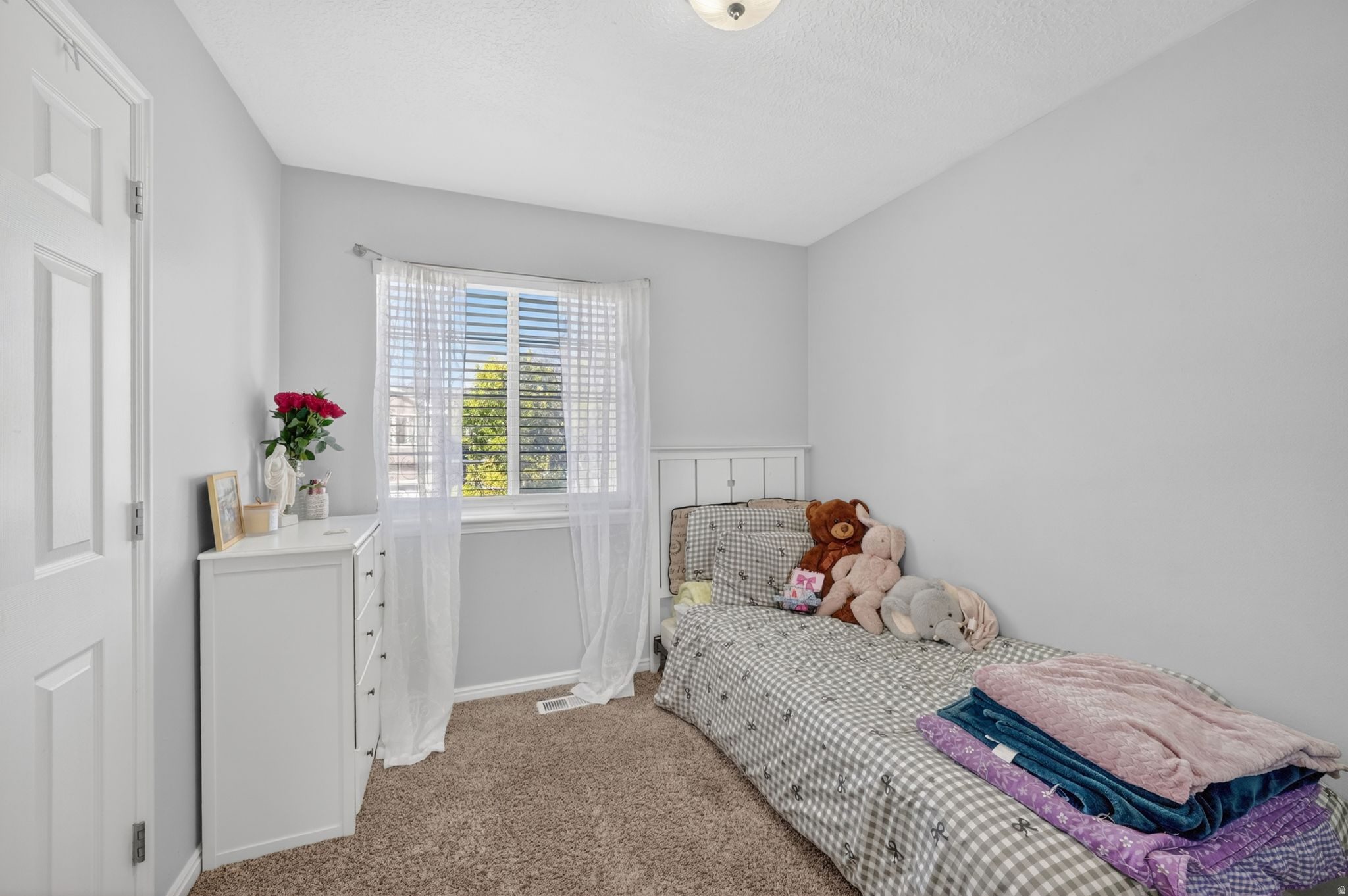 KAUFMAN AND BROAD AT PILGRIMS LANDING - Residential
