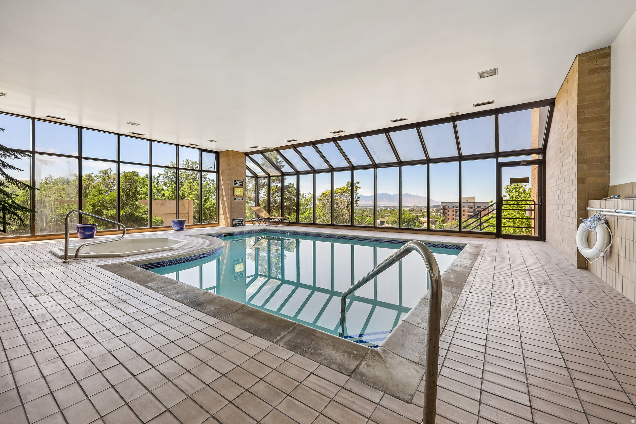WILSHIRE - Residential