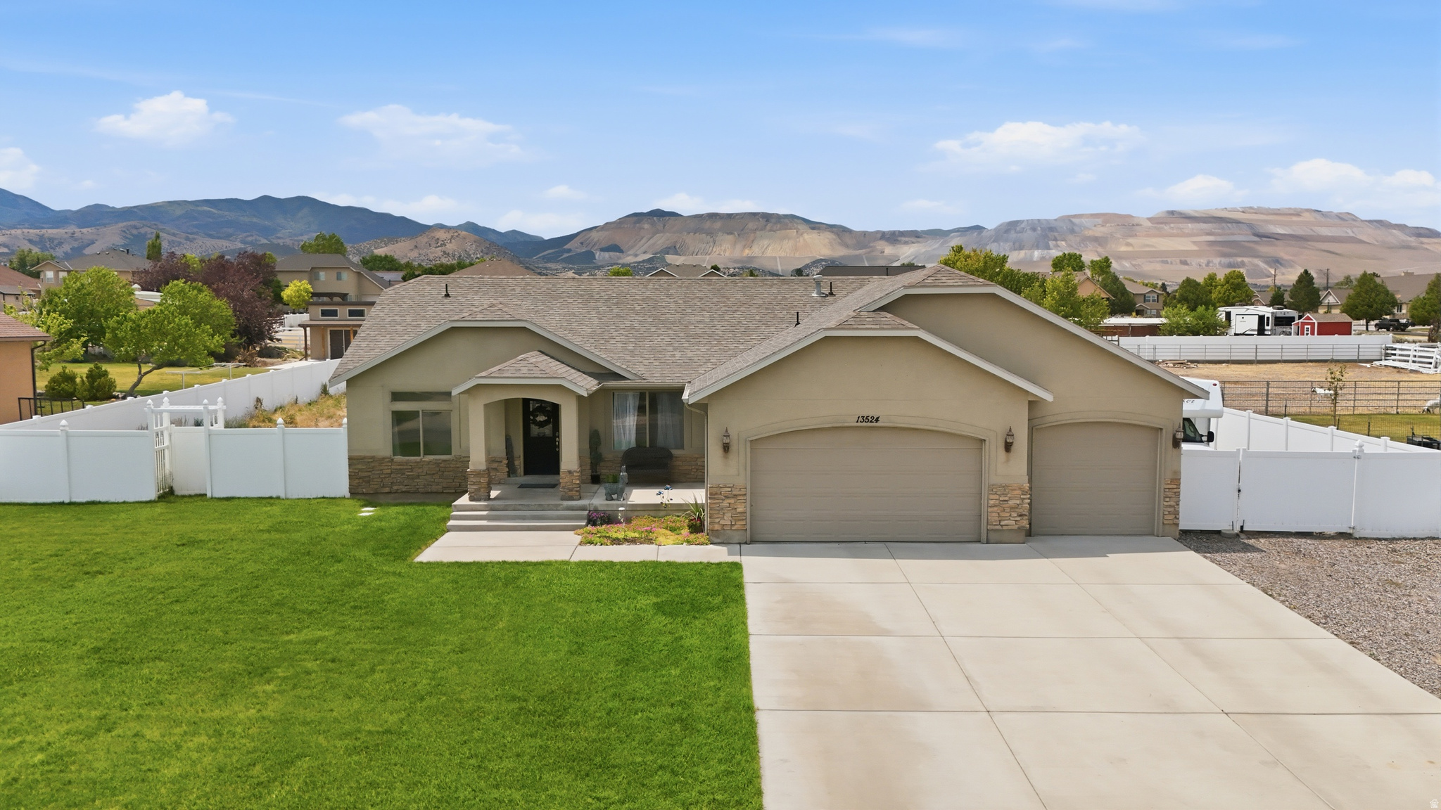 ESTATES AT ROSE CREEK RANCH - Residential