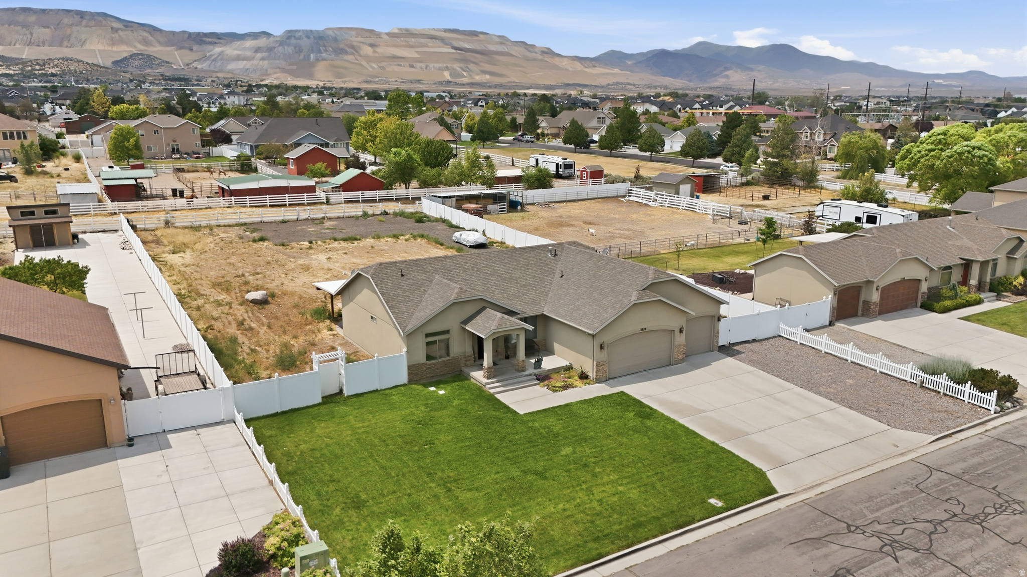 ESTATES AT ROSE CREEK RANCH - Residential