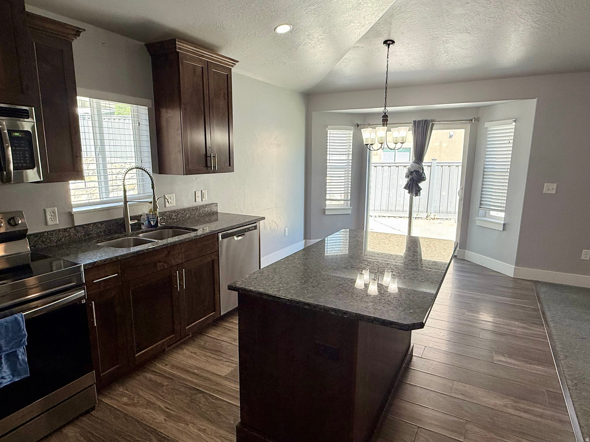 RIDGE - Residential