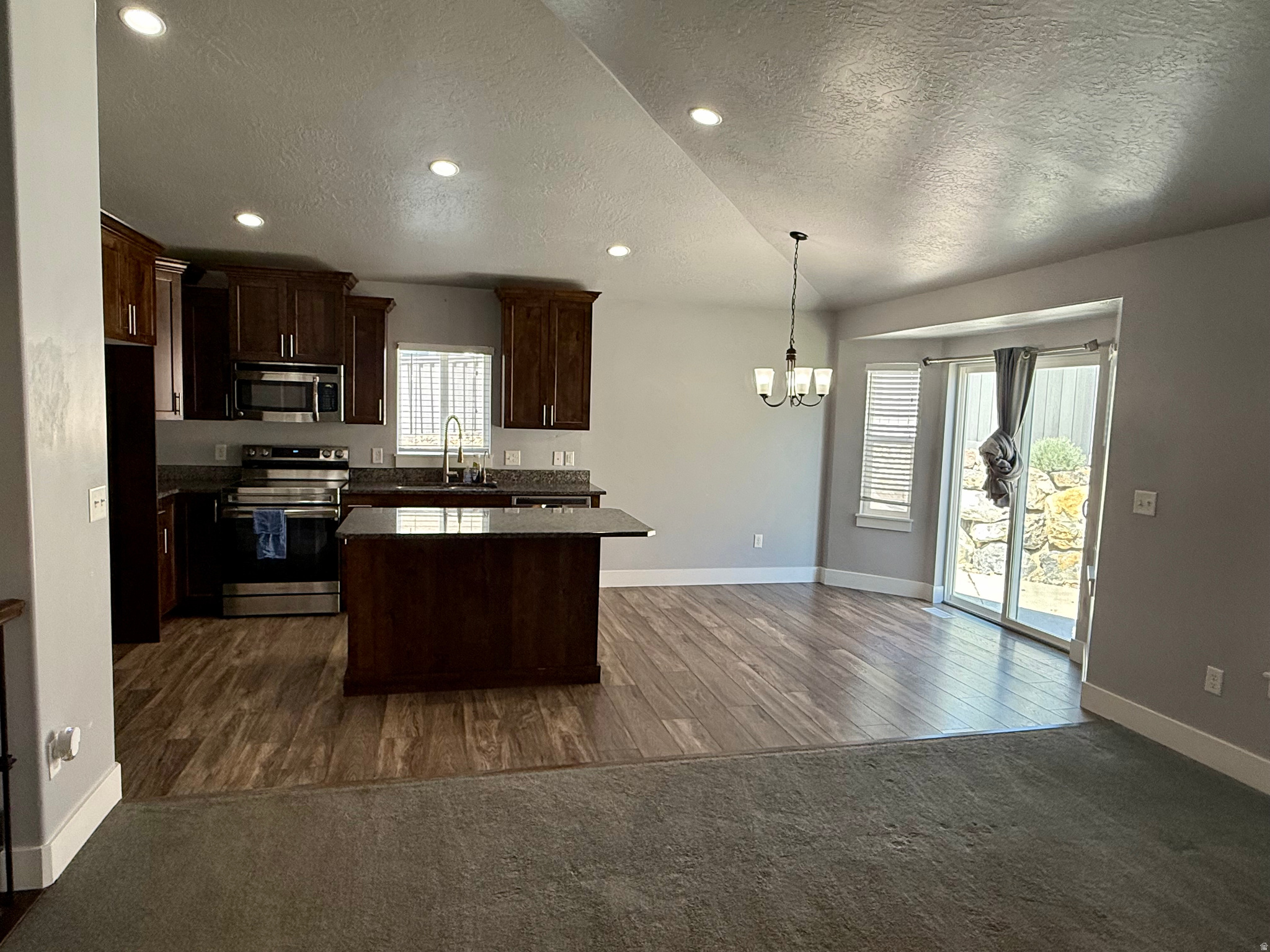 RIDGE - Residential