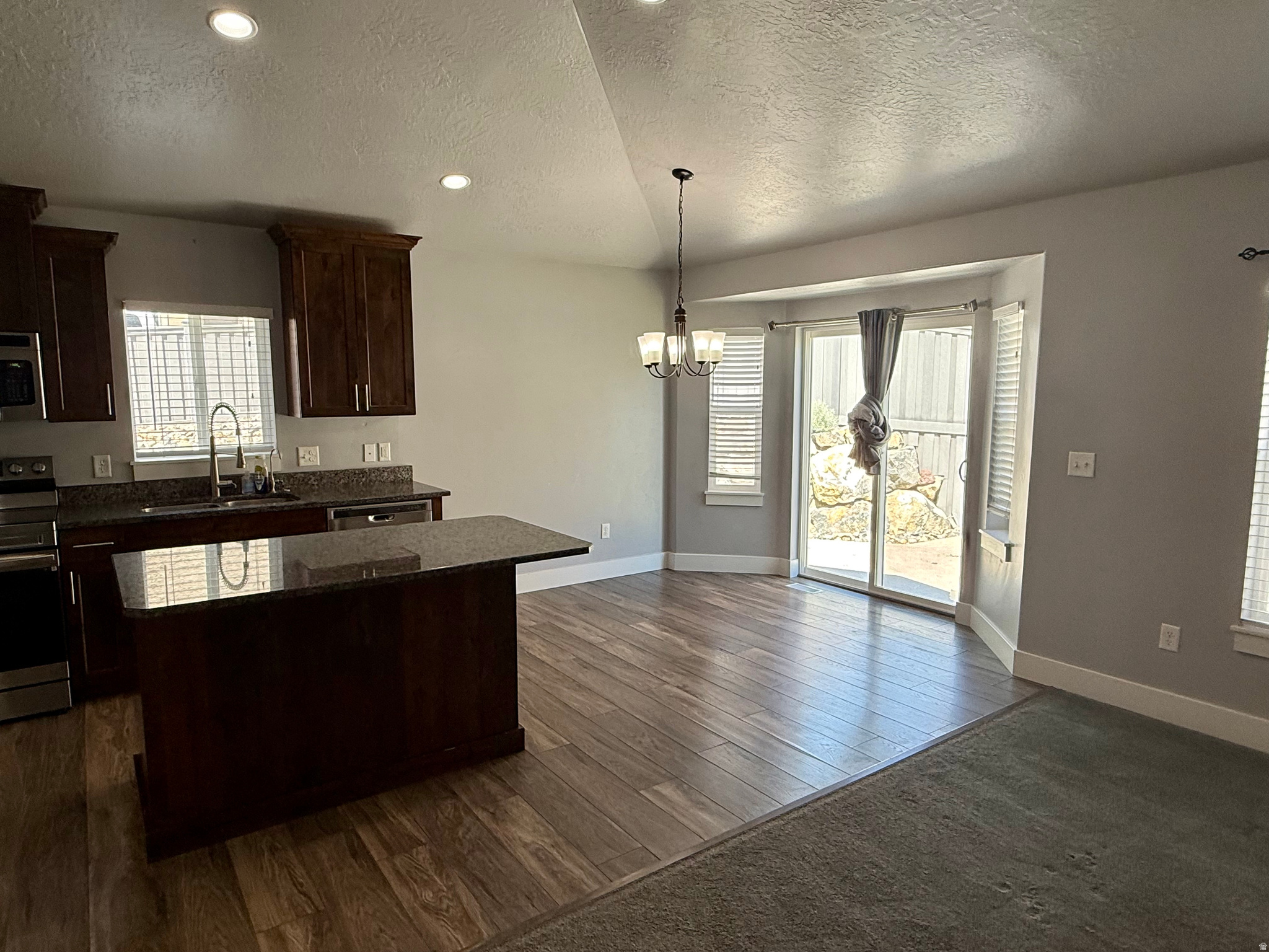 RIDGE - Residential