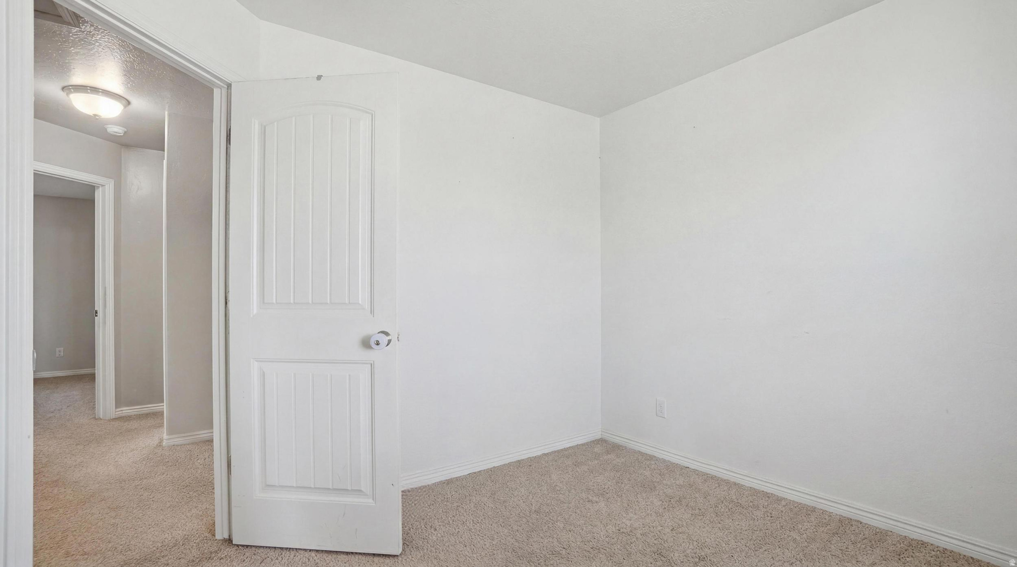 WHISPERING WILLOWS - Residential