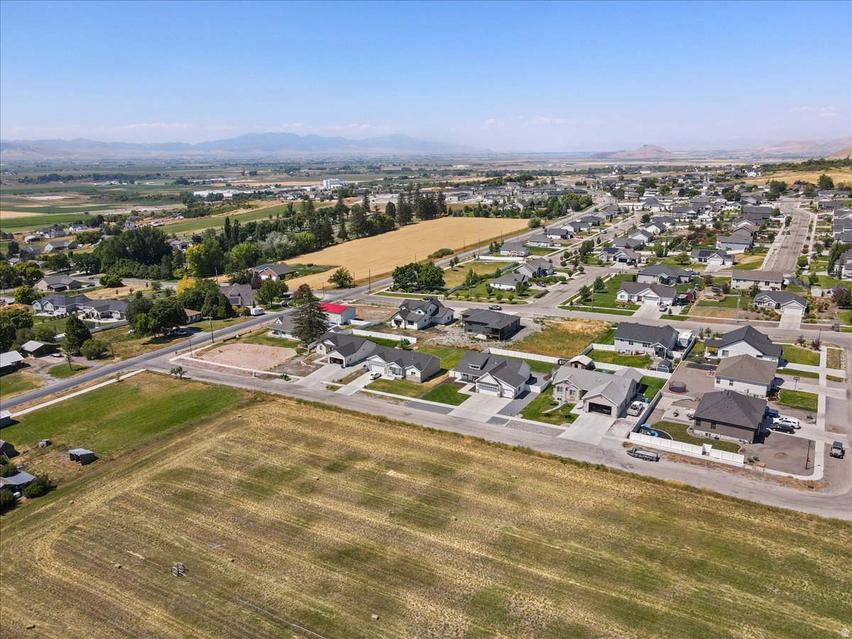 TRAVELLER LANE SUBDIVISION - Residential