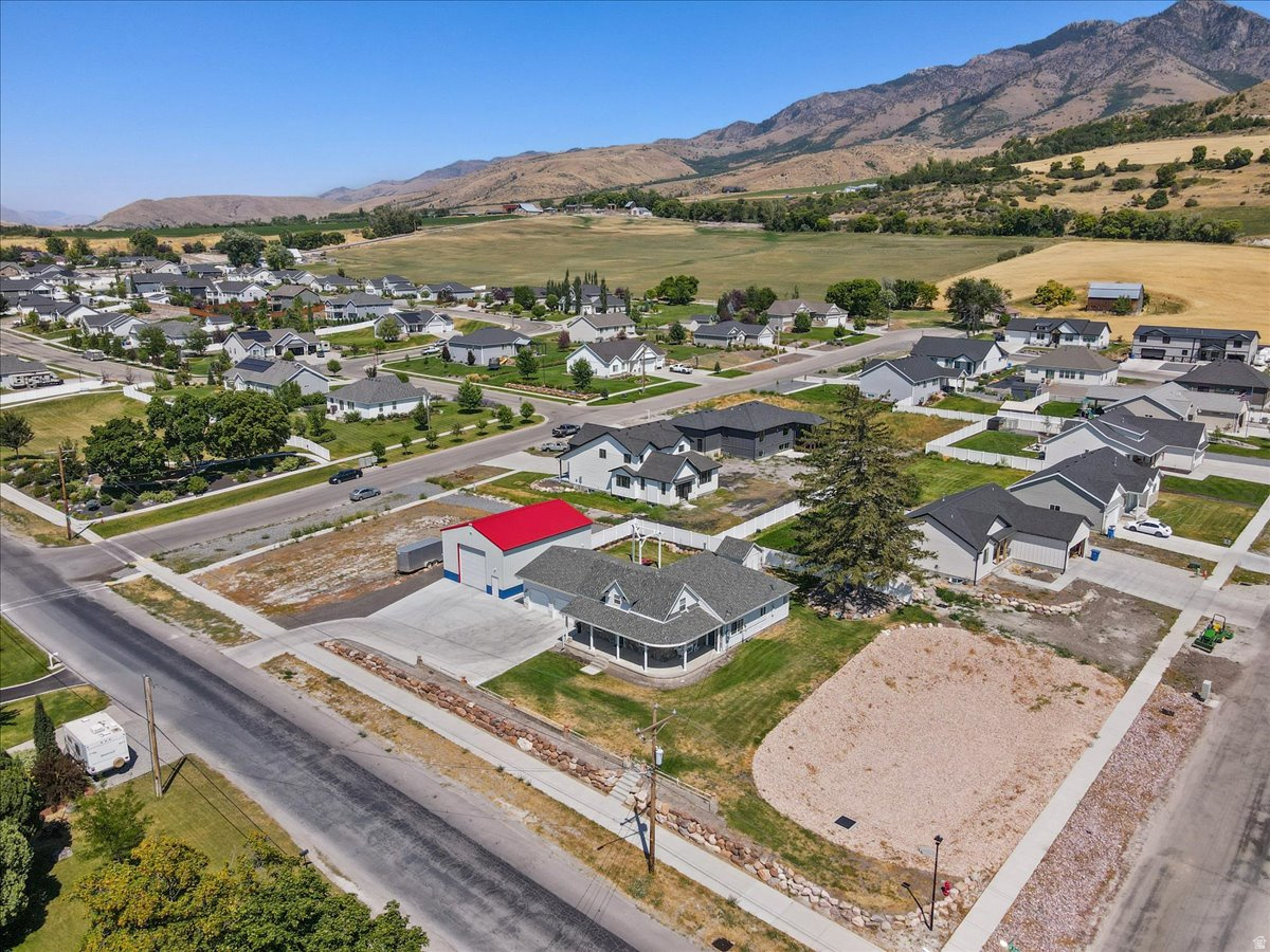 TRAVELLER LANE SUBDIVISION - Residential