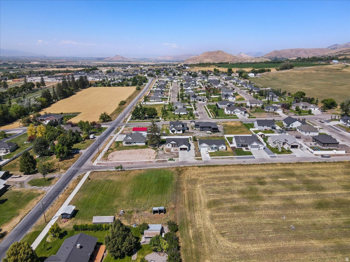 TRAVELLER LANE SUBDIVISION - Residential