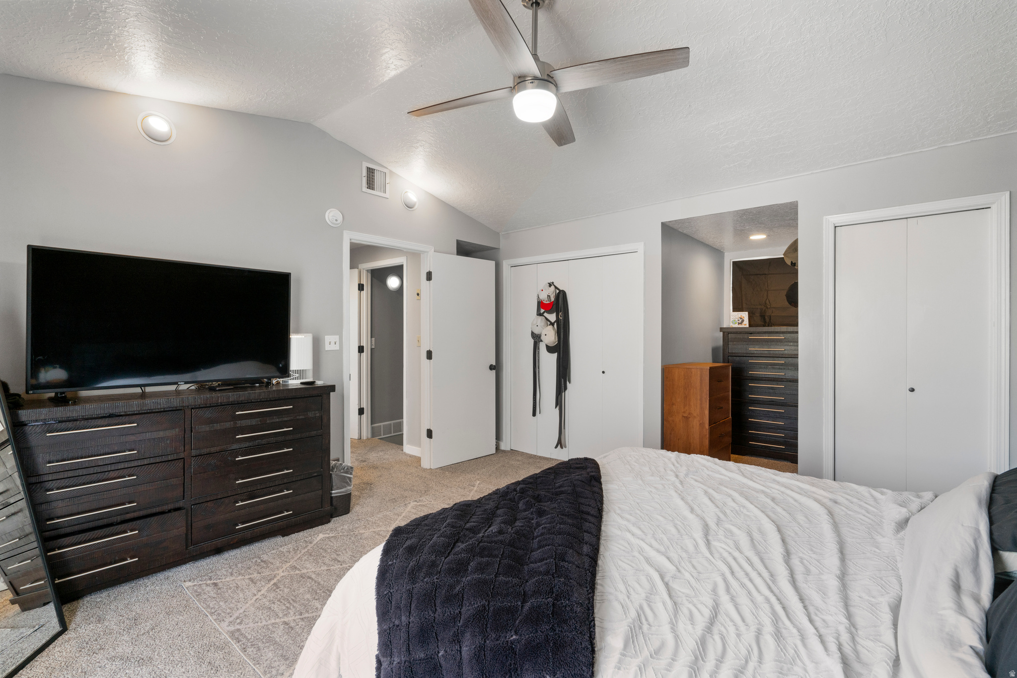 MEADOW PARK - Residential