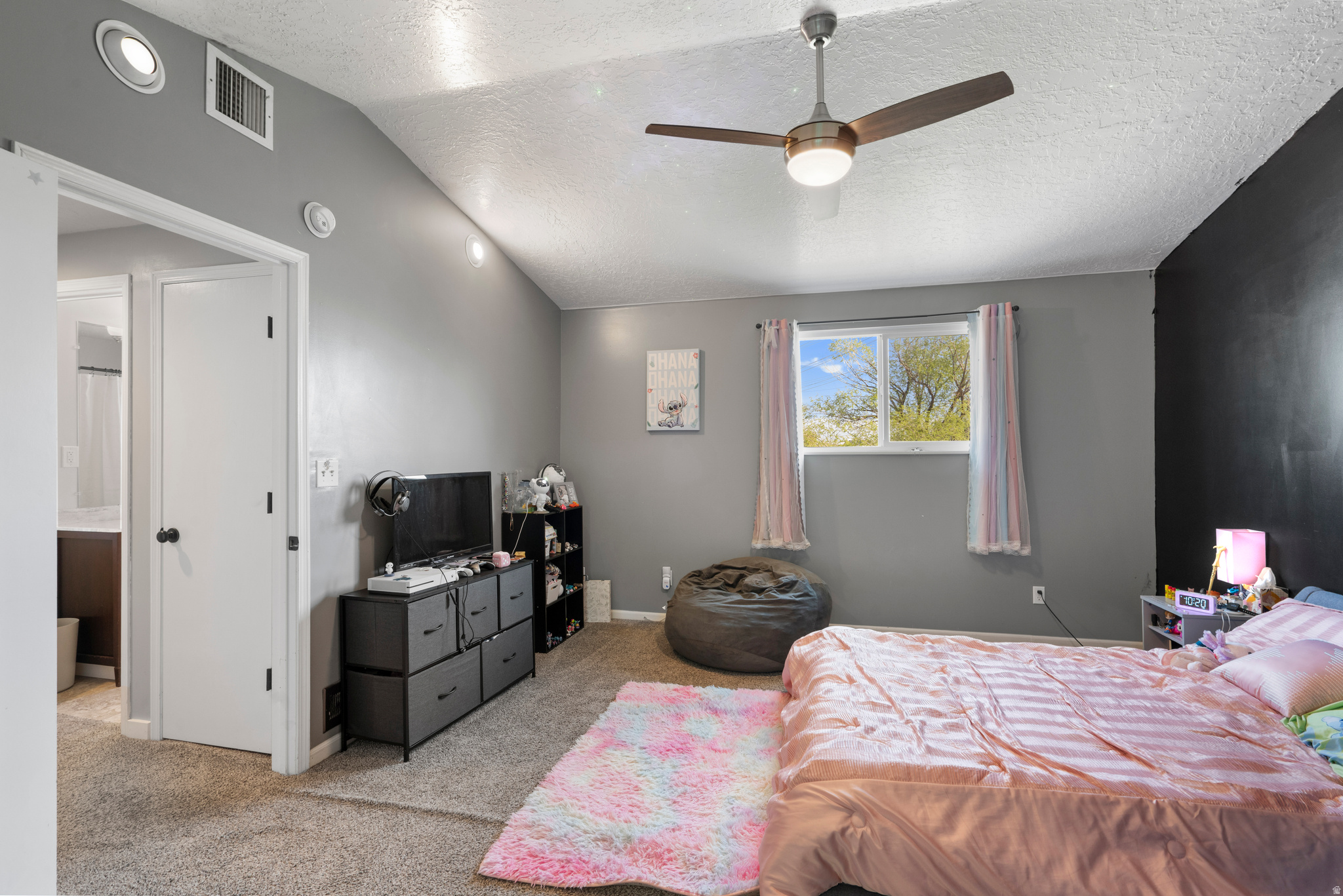 MEADOW PARK - Residential