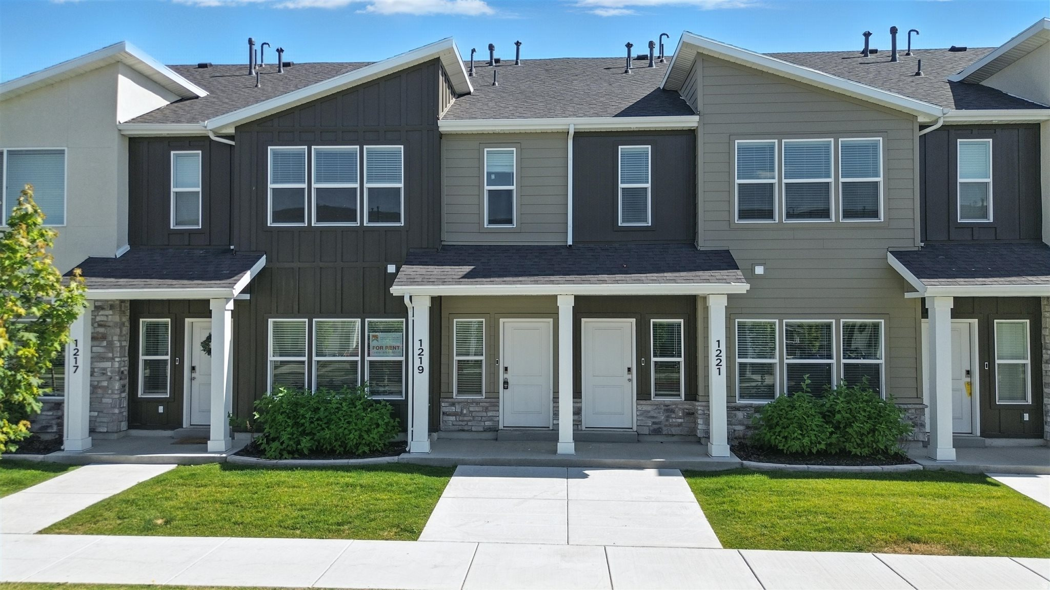 WOODMORE POINTE SUBDIVISION PHASE 4 - Residential