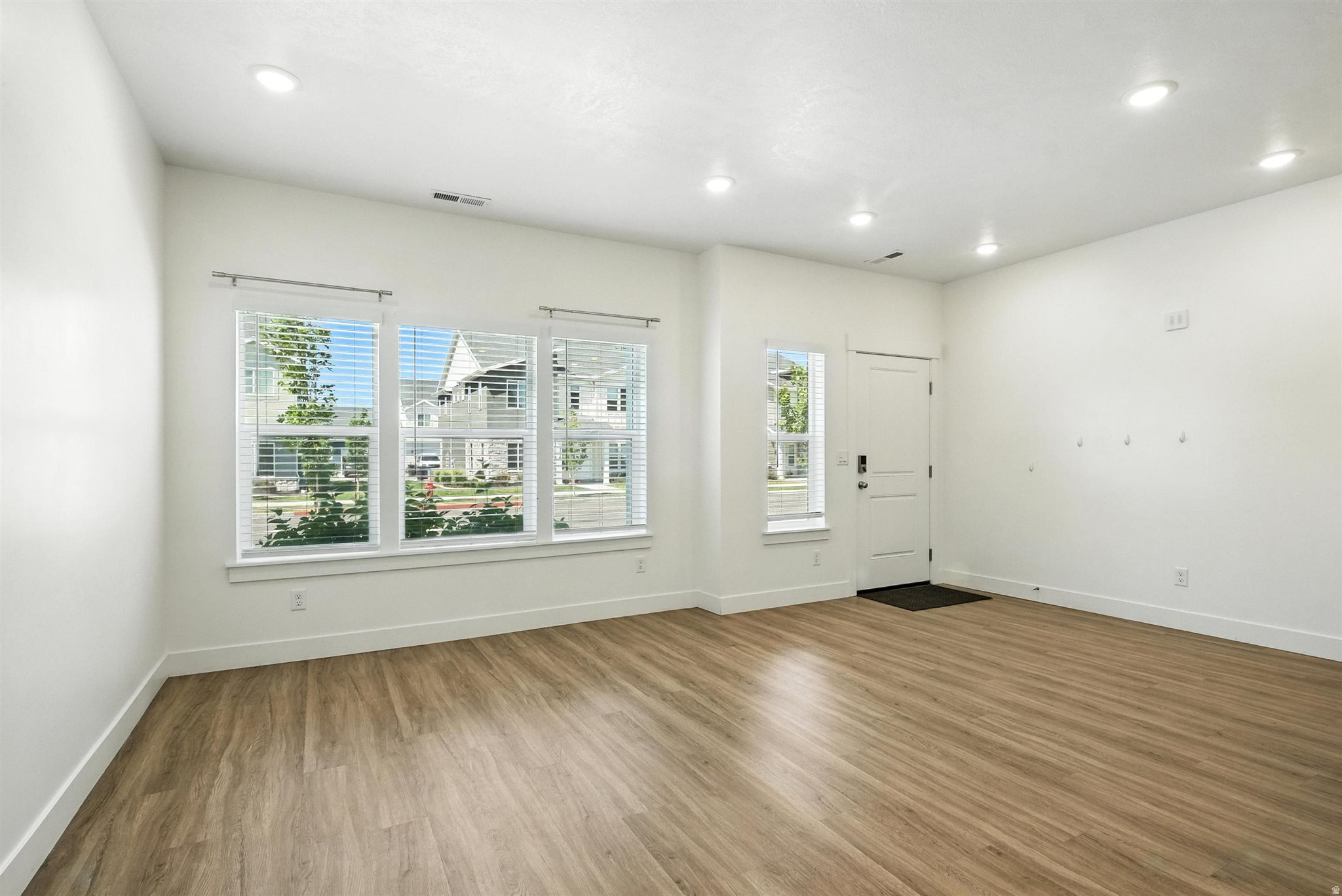 WOODMORE POINTE SUBDIVISION PHASE 4 - Residential