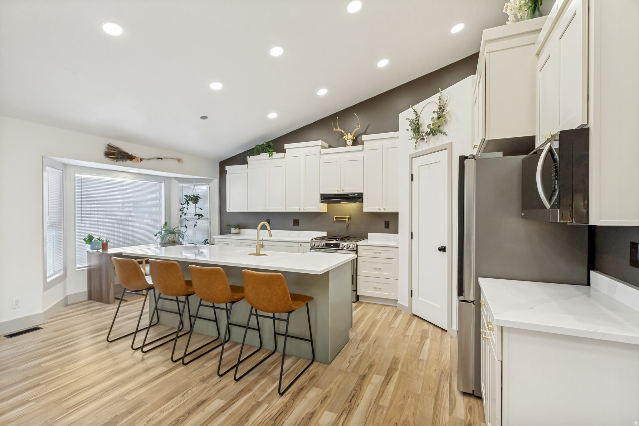FAIRVIEW RANCHOS - Residential