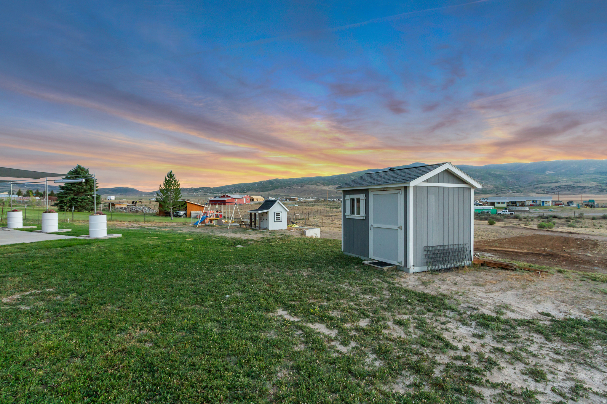 FAIRVIEW RANCHOS - Residential