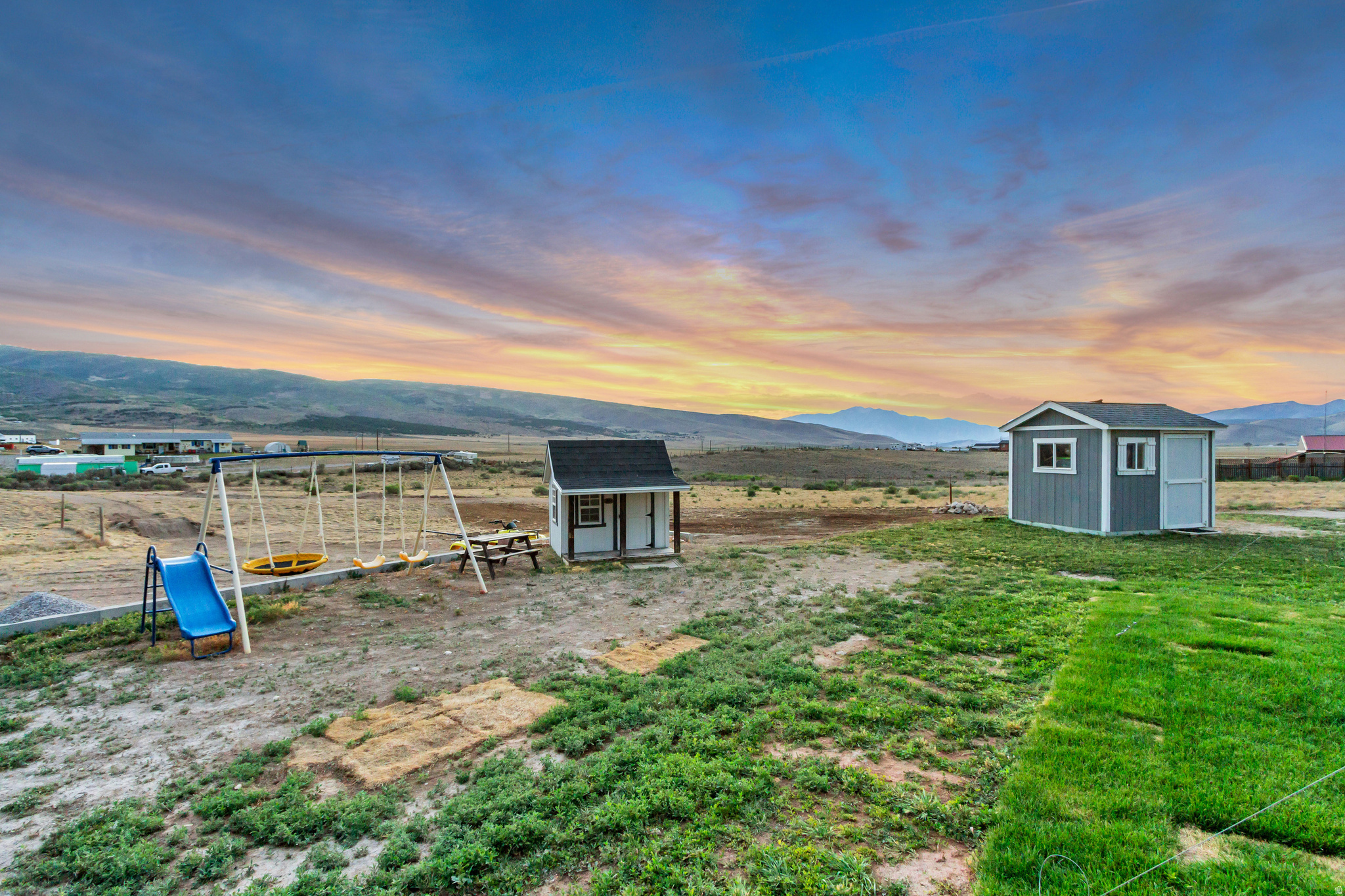 FAIRVIEW RANCHOS - Residential