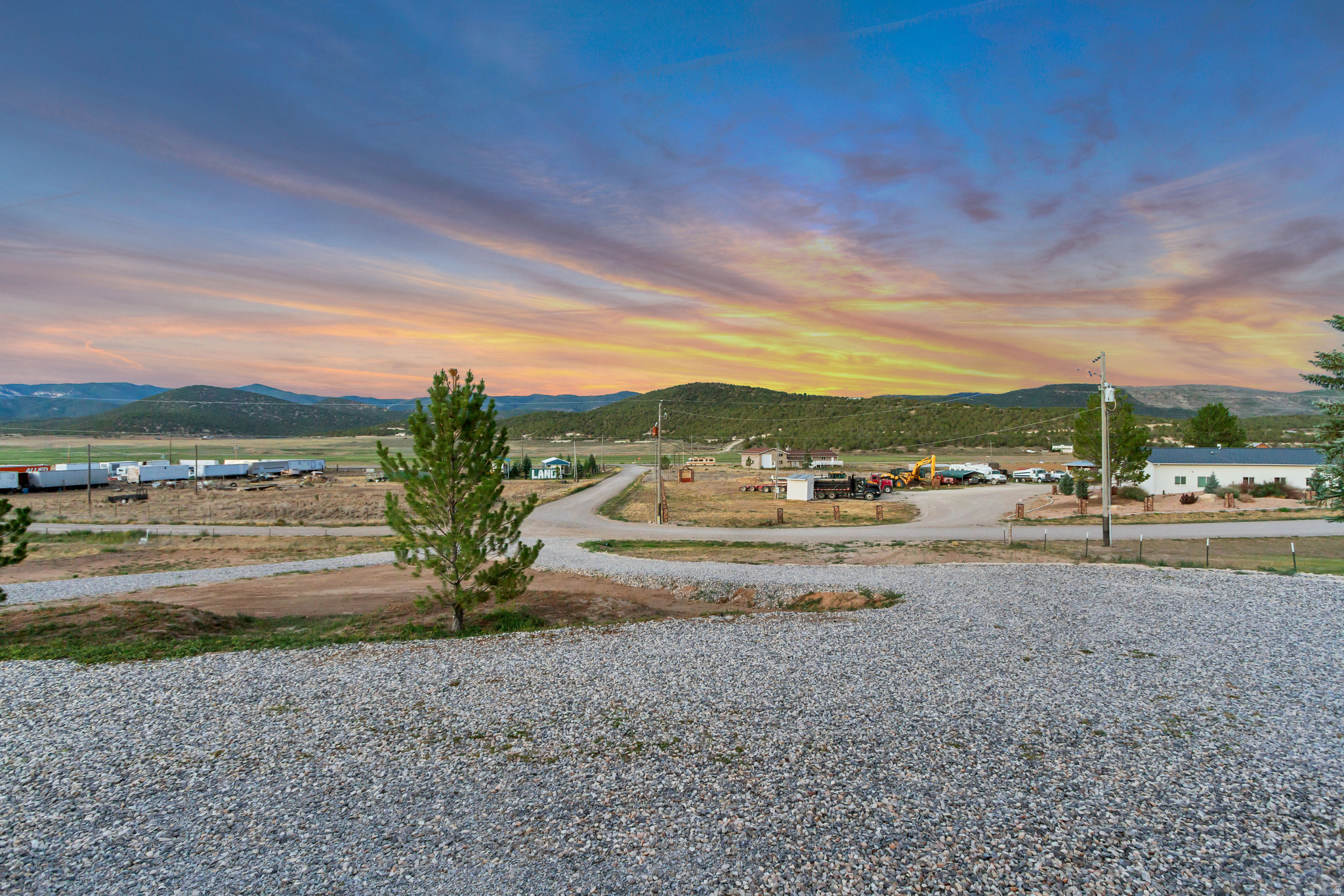 FAIRVIEW RANCHOS - Residential