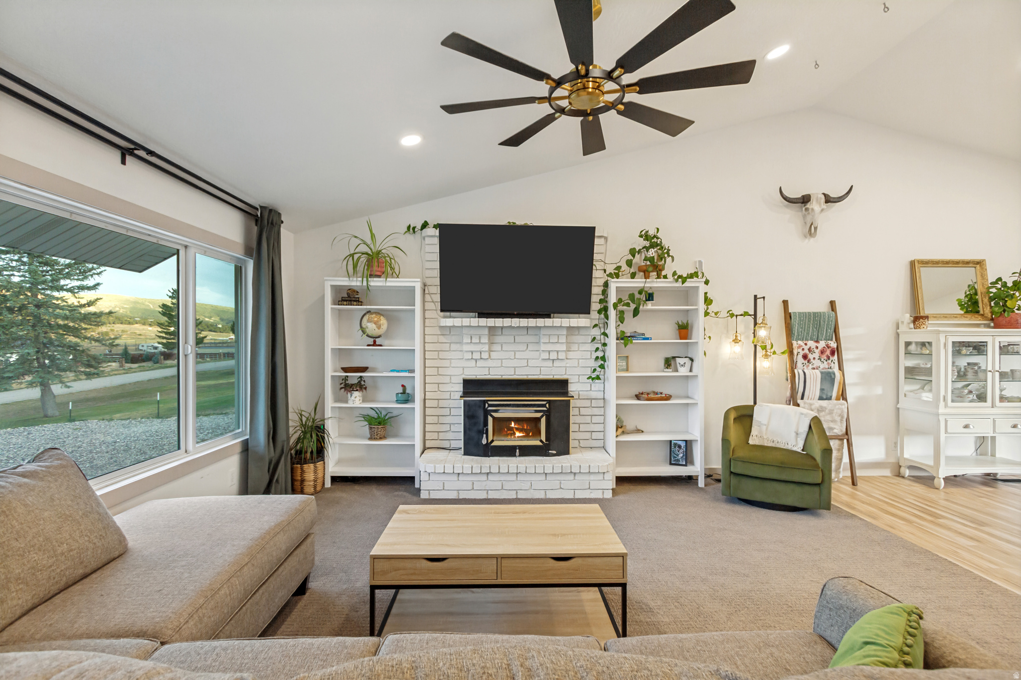 FAIRVIEW RANCHOS - Residential