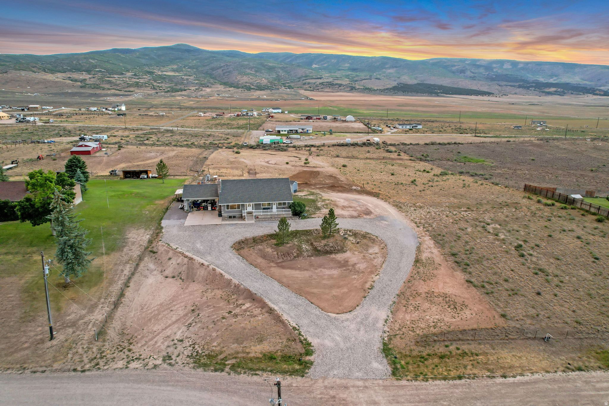 FAIRVIEW RANCHOS - Residential
