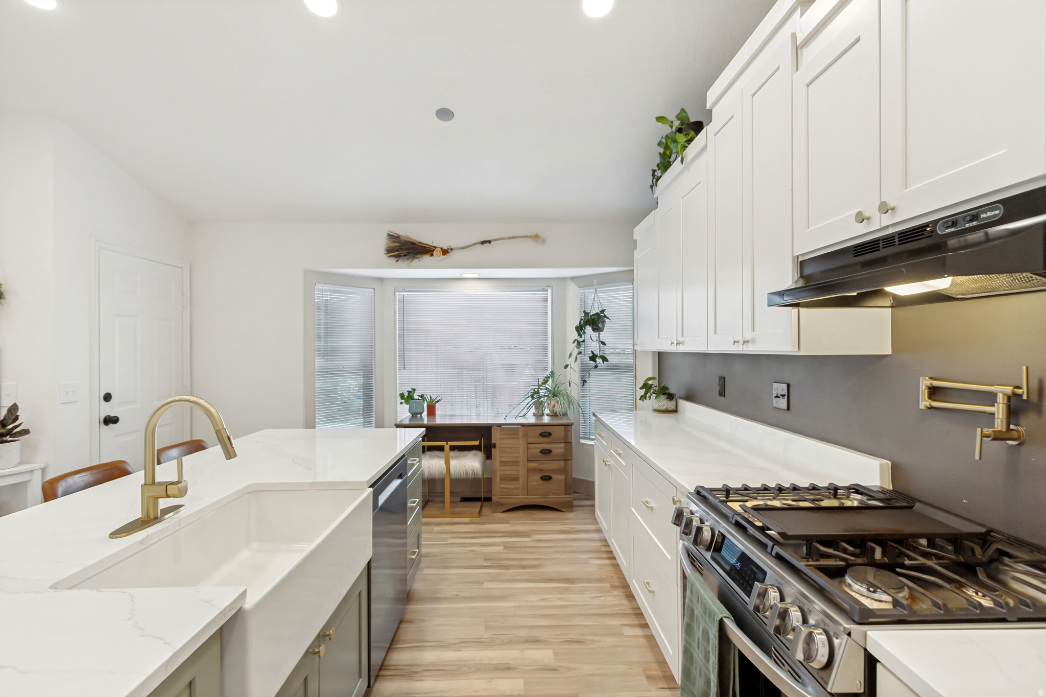 FAIRVIEW RANCHOS - Residential