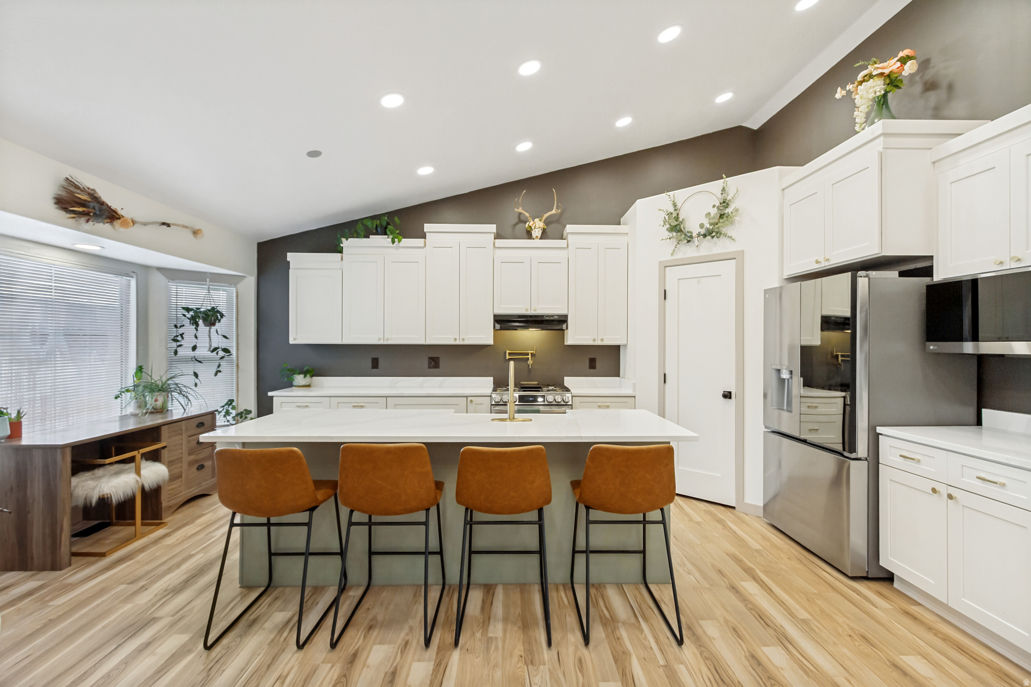 FAIRVIEW RANCHOS - Residential