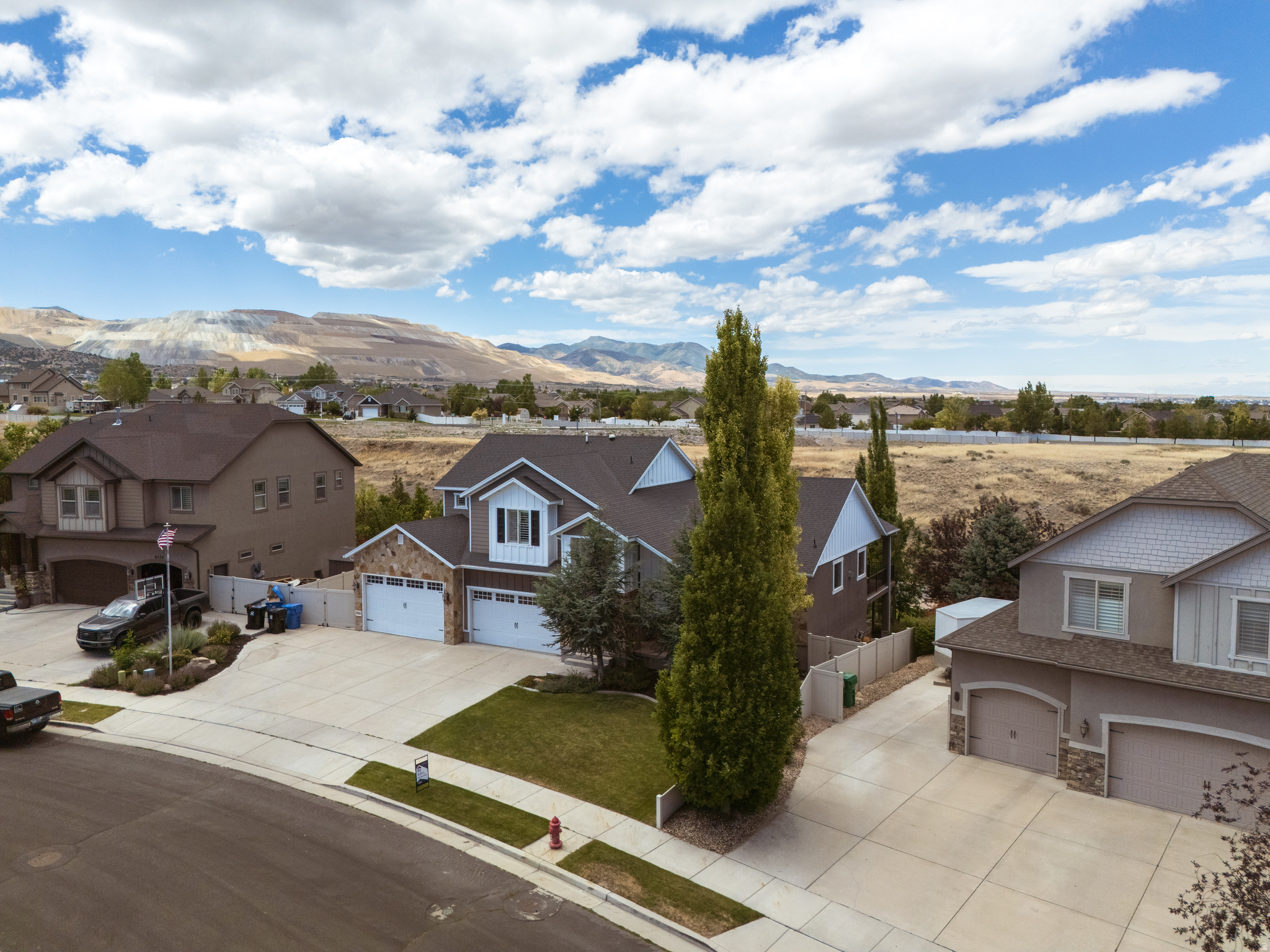THE OAKS OF HERRIMAN - Residential