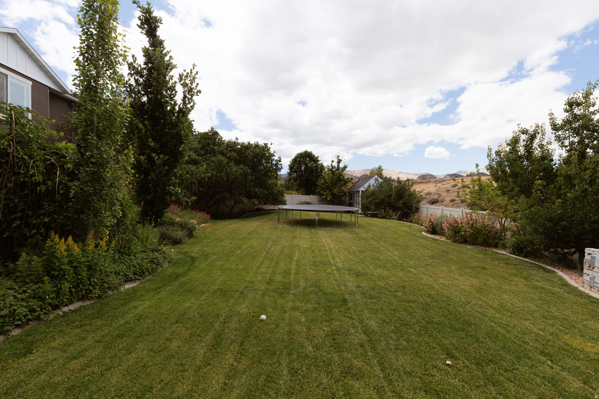 THE OAKS OF HERRIMAN - Residential