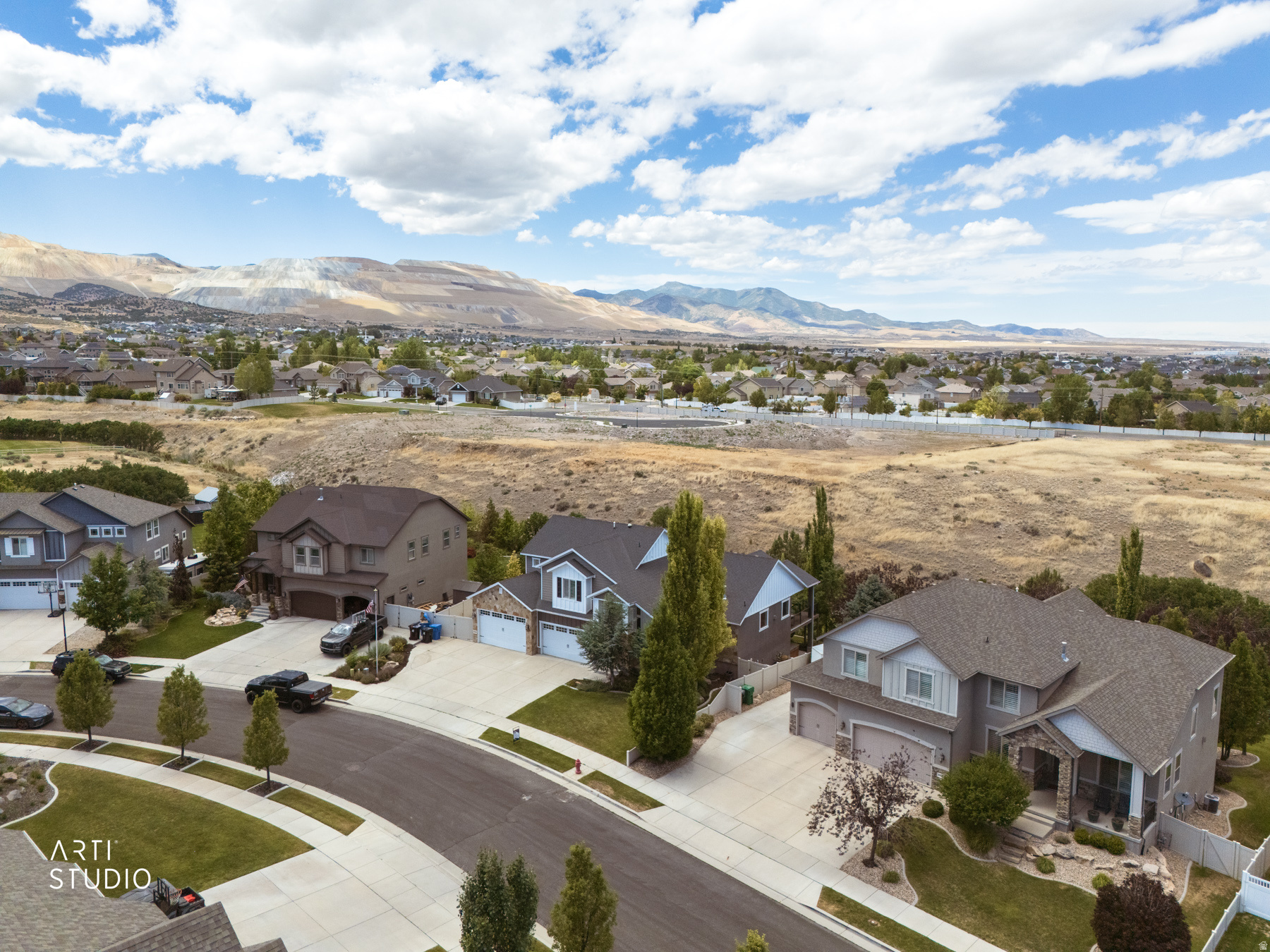 THE OAKS OF HERRIMAN - Residential