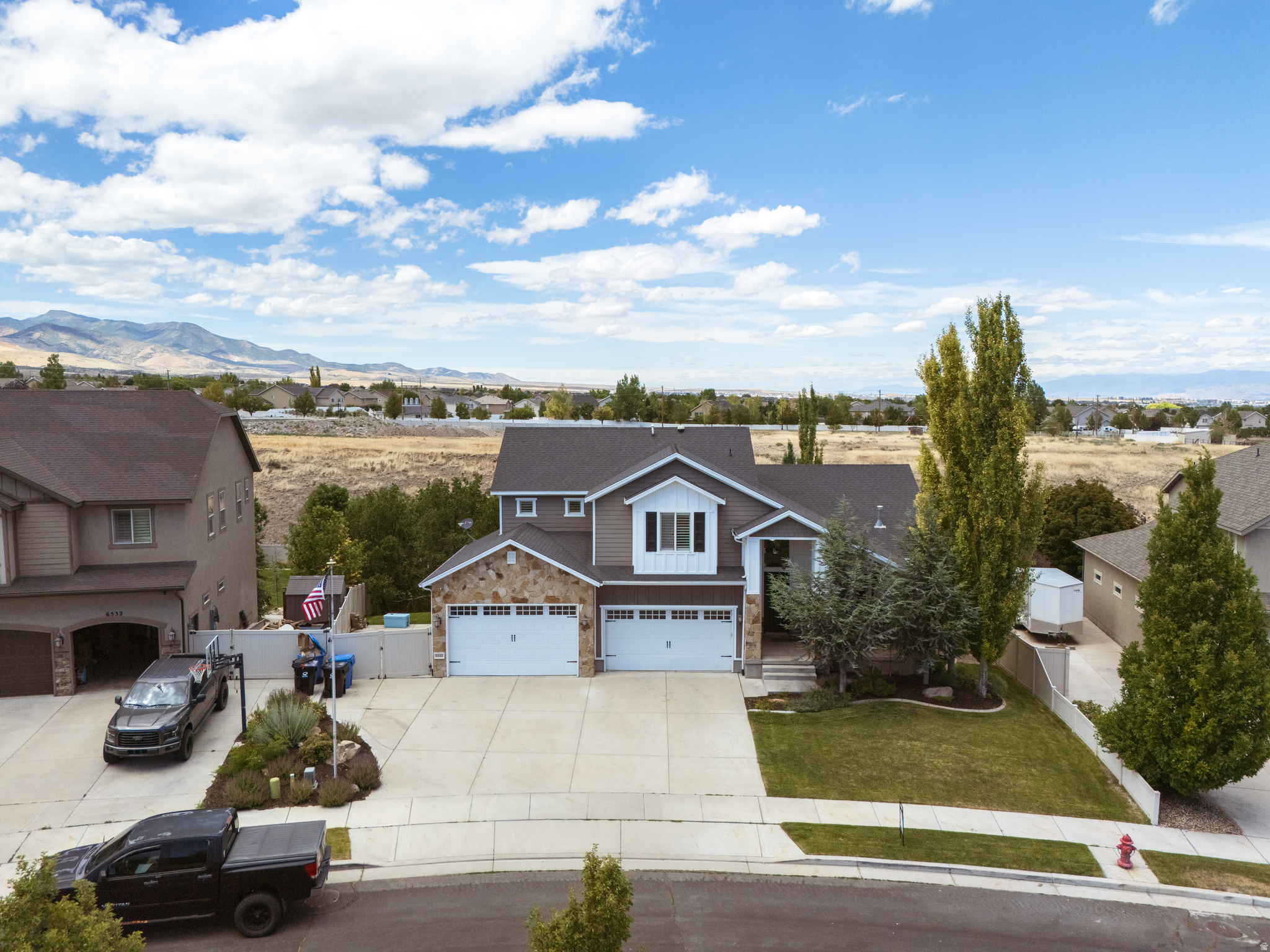 THE OAKS OF HERRIMAN - Residential